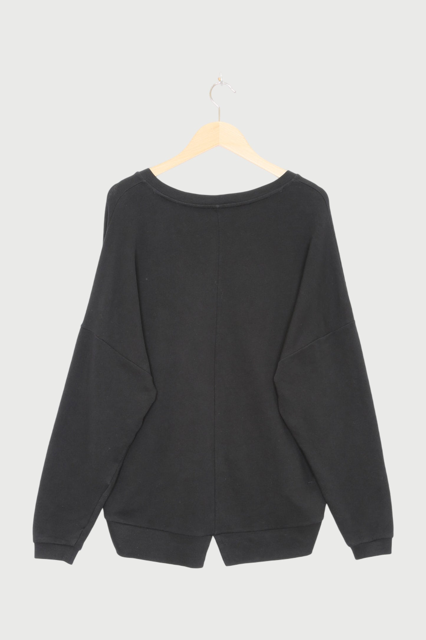 V-NECK SWEATER