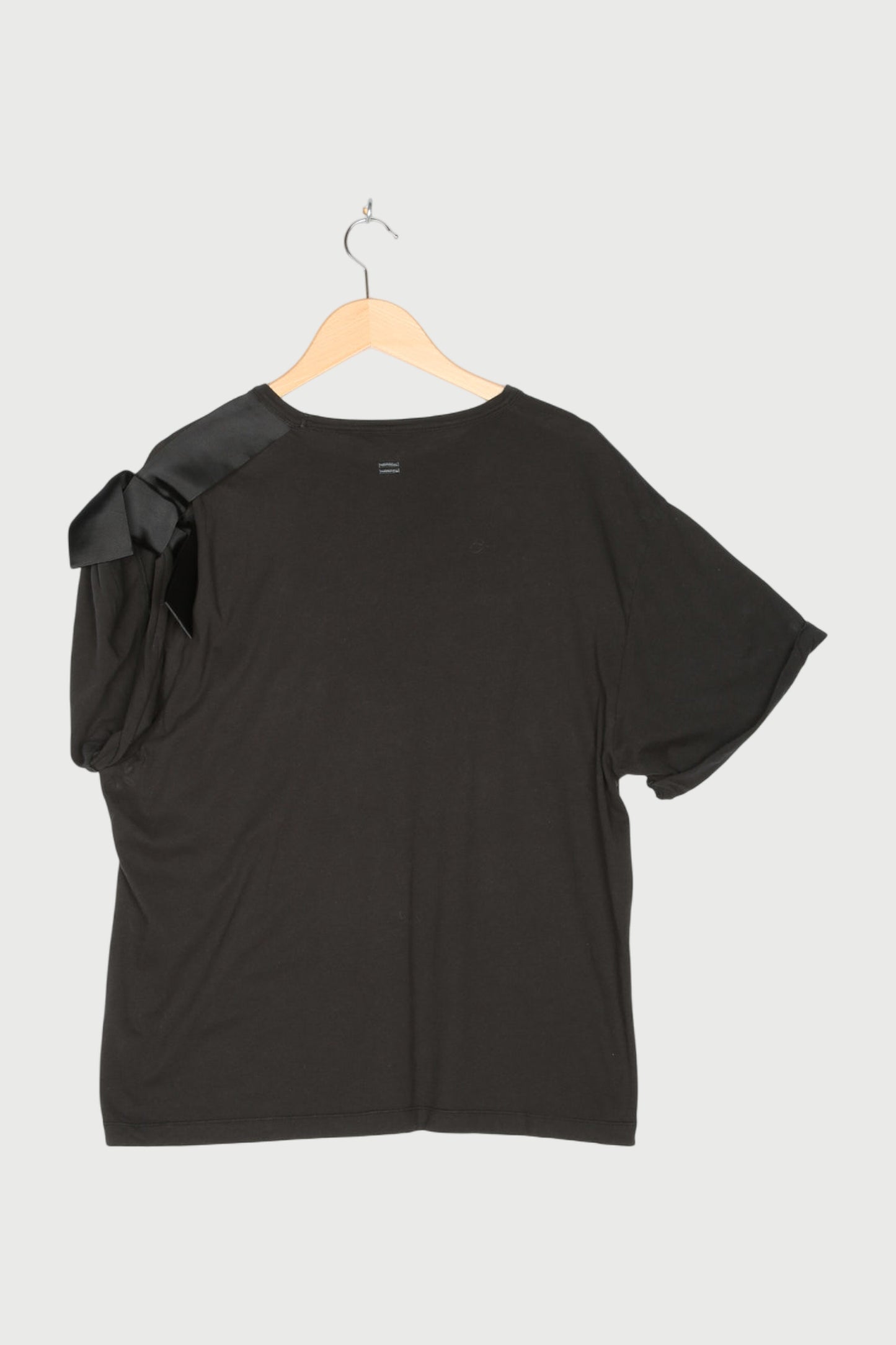 TEE RIBBON