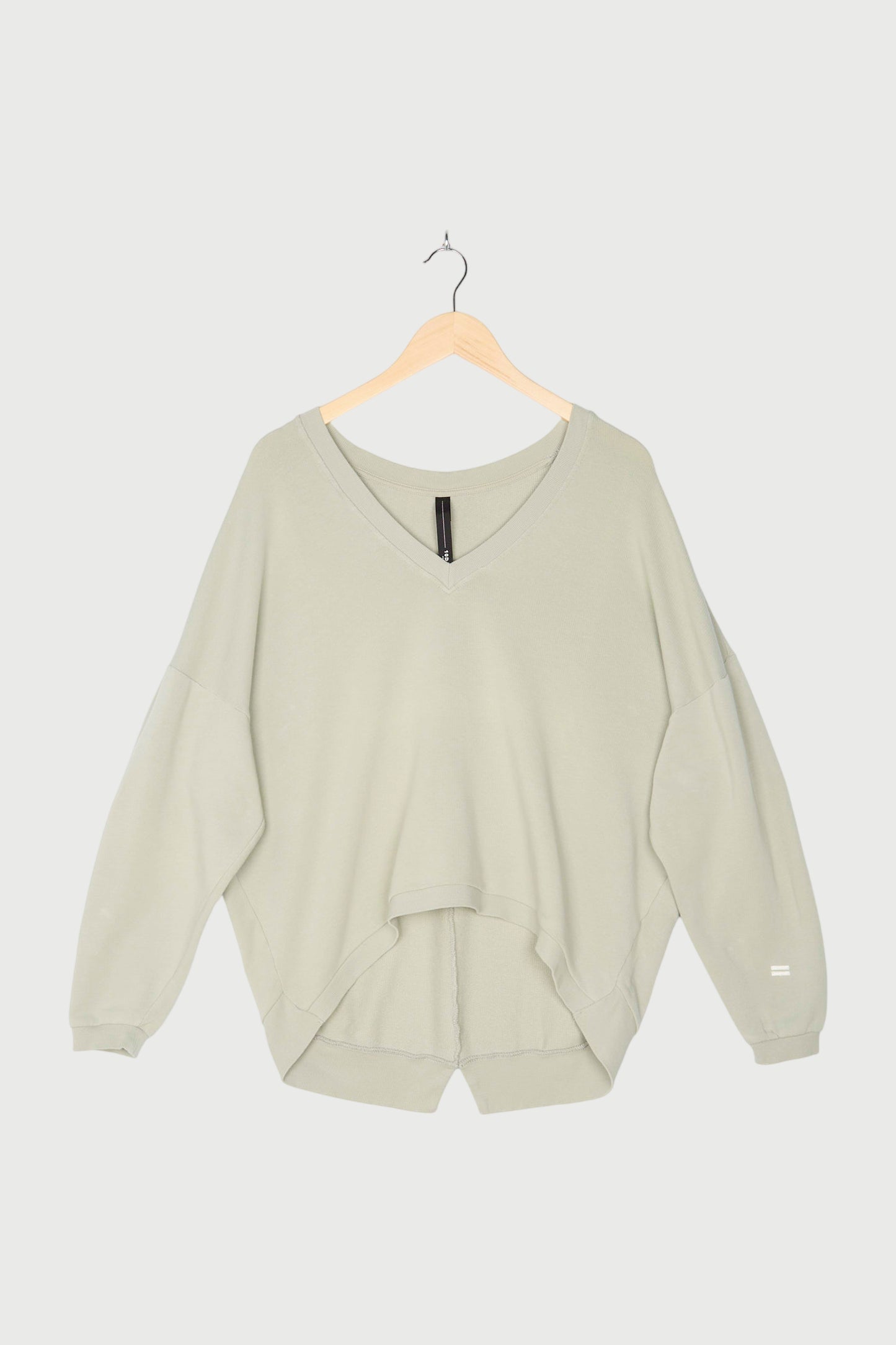 V-NECK SWEATER