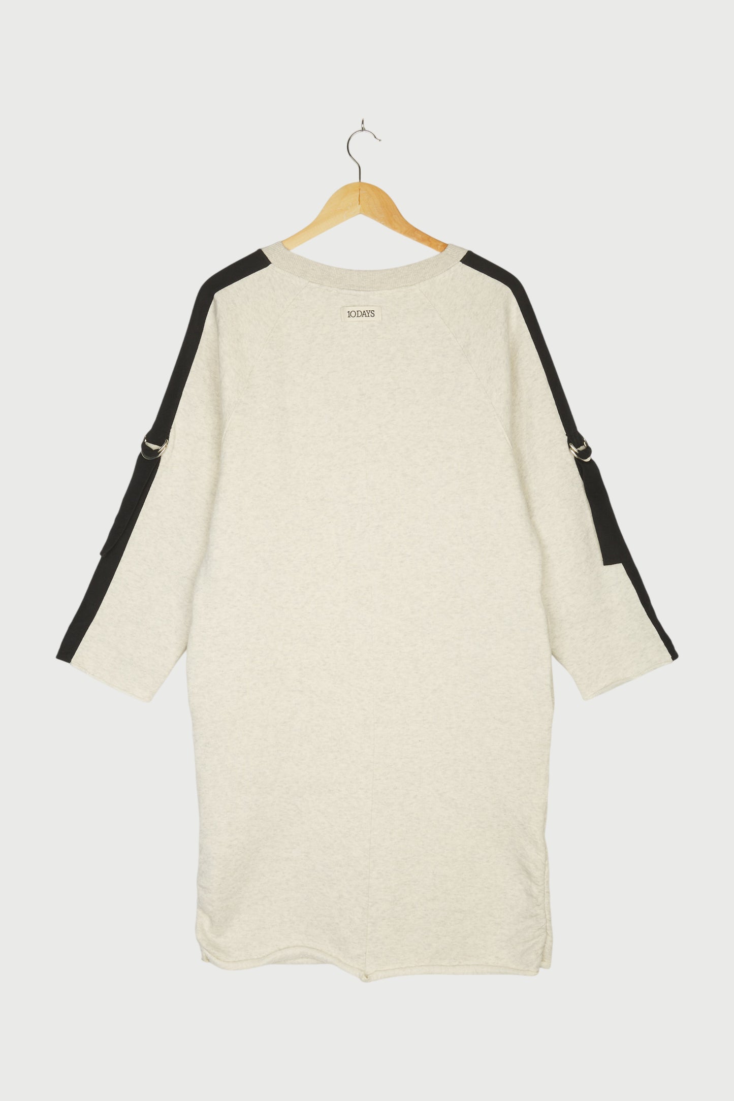 BELTED RAGLAN DRESS