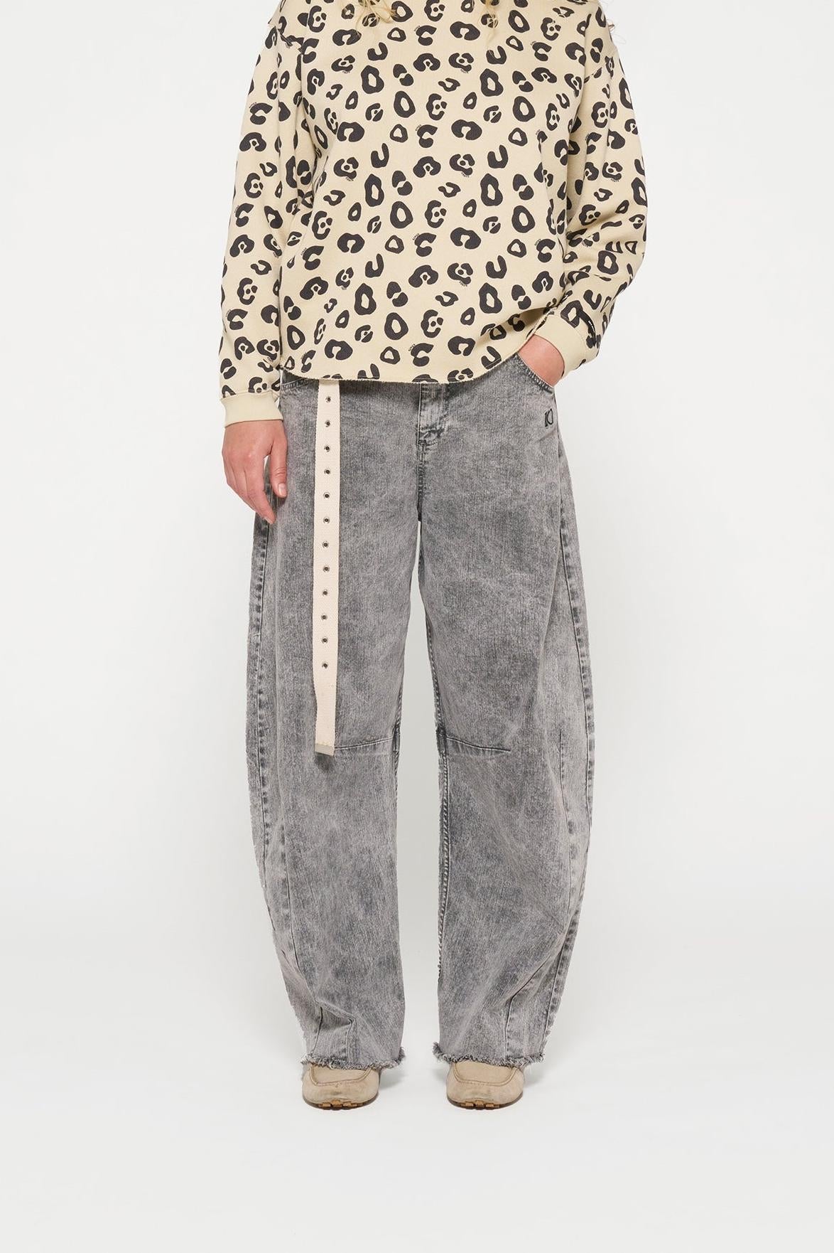 RAW EDGE SWEATER LEOPARD