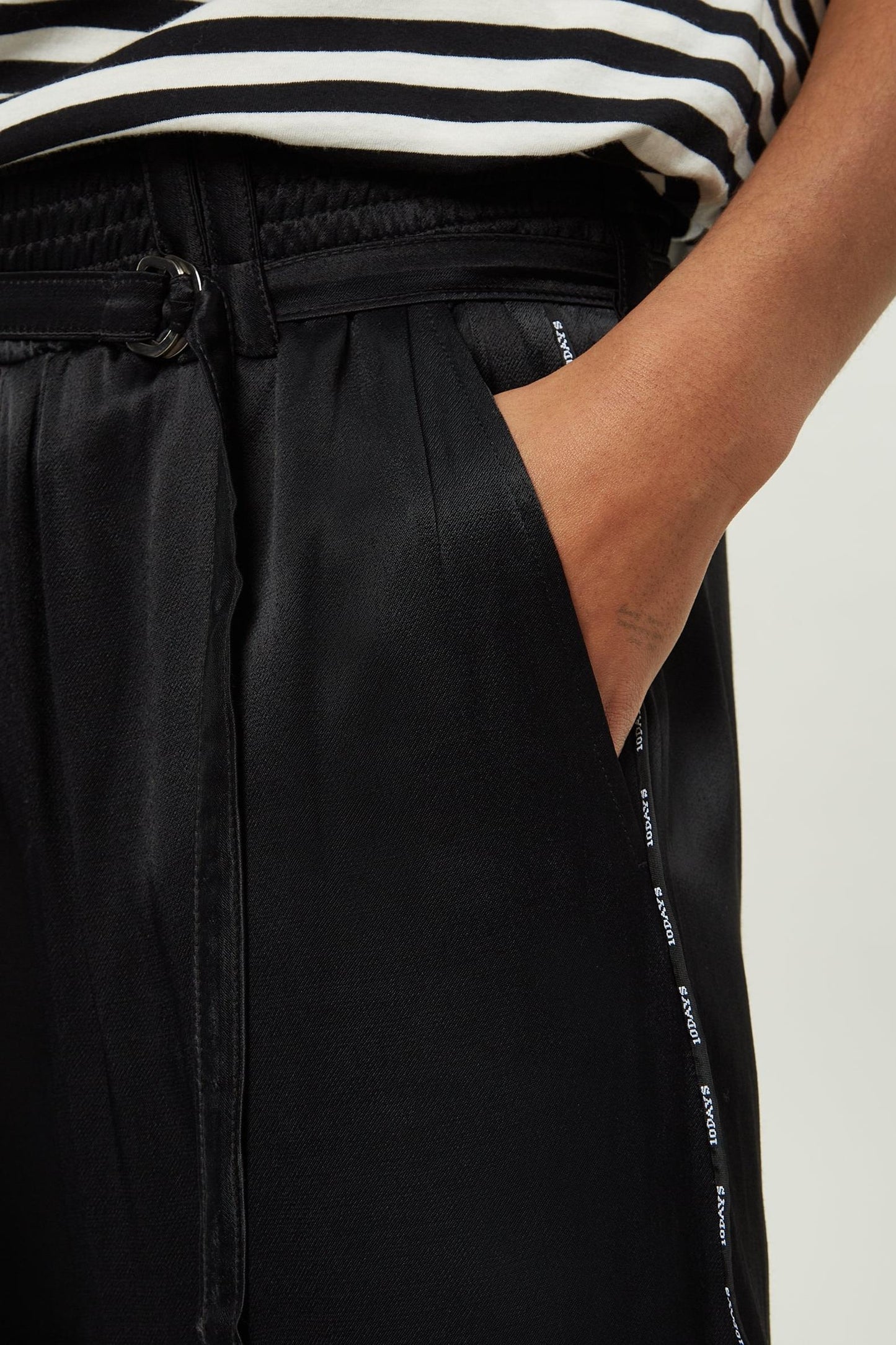 SATIN WIDE PANTS