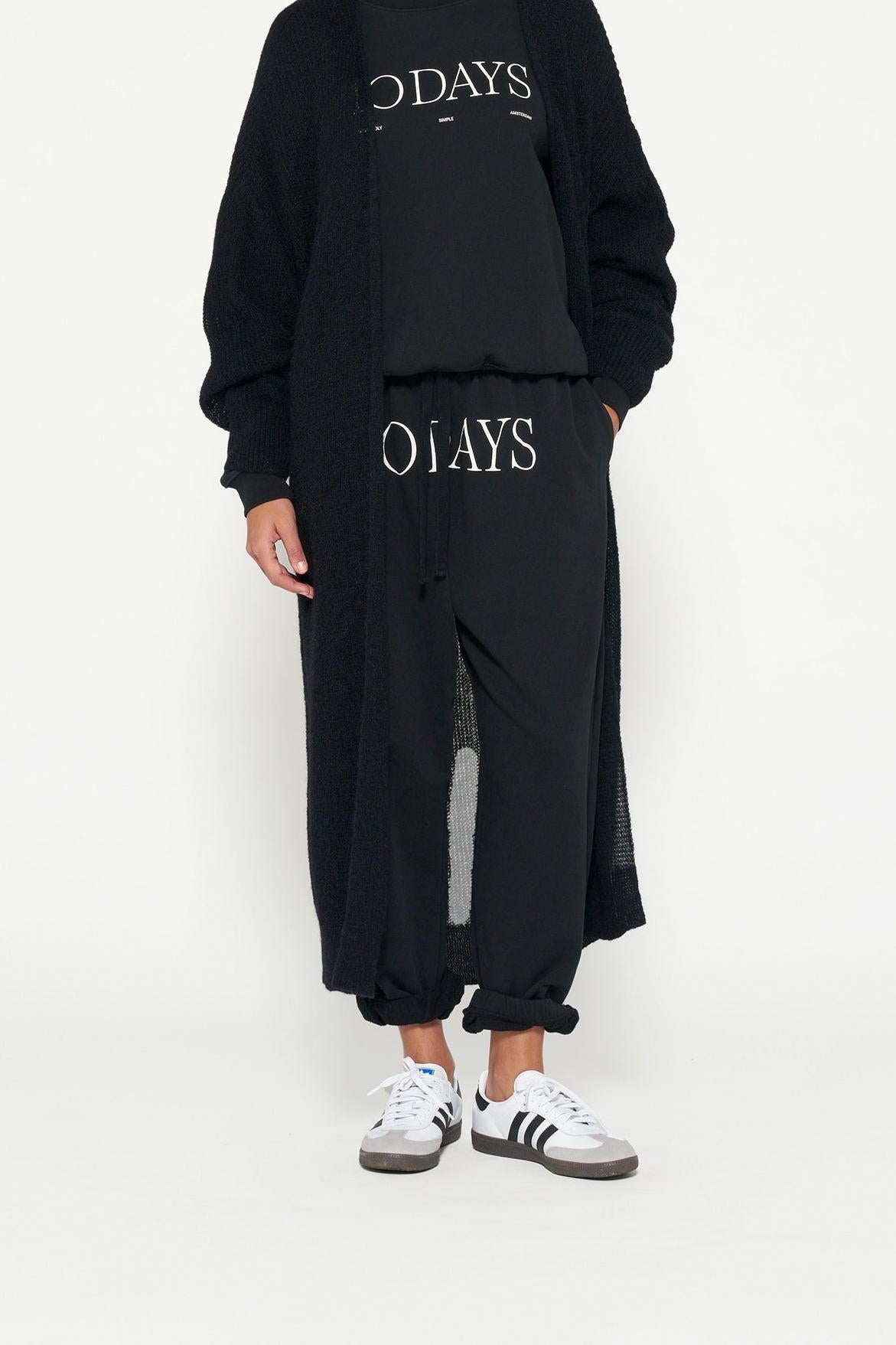 LONG KNIT CARDIGAN