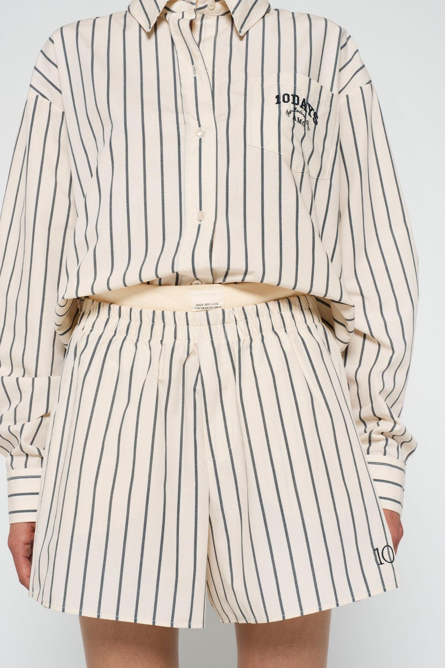 VERA VAN ERP SET PINSTRIPE