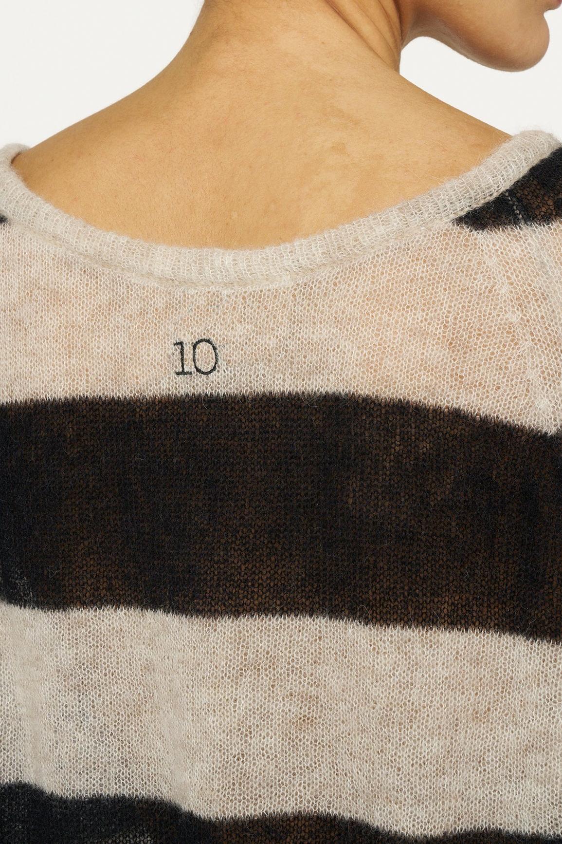 SWEATER THIN KNIT STRIPES