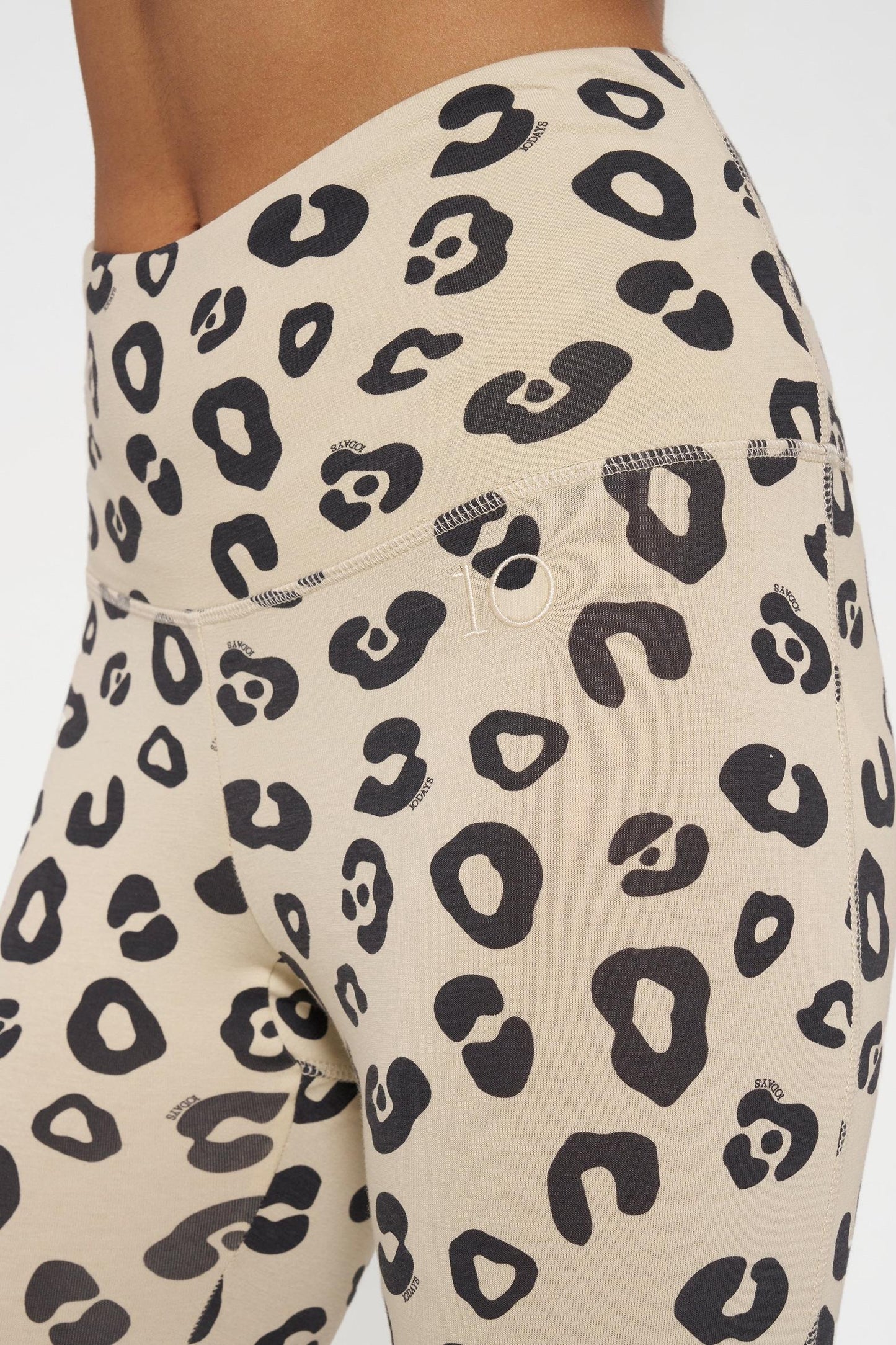 YOGA LEGGINGS LEOPARD