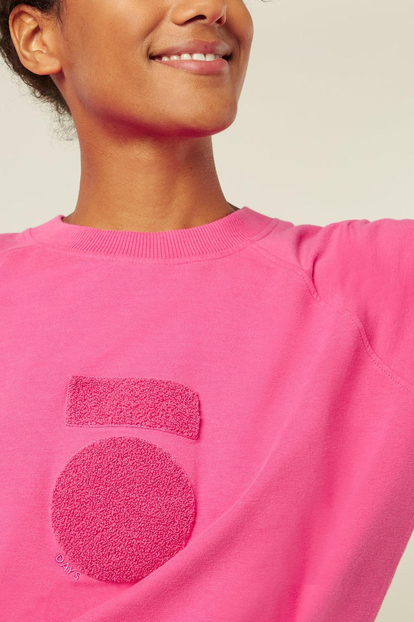 SWEATER MEDAL