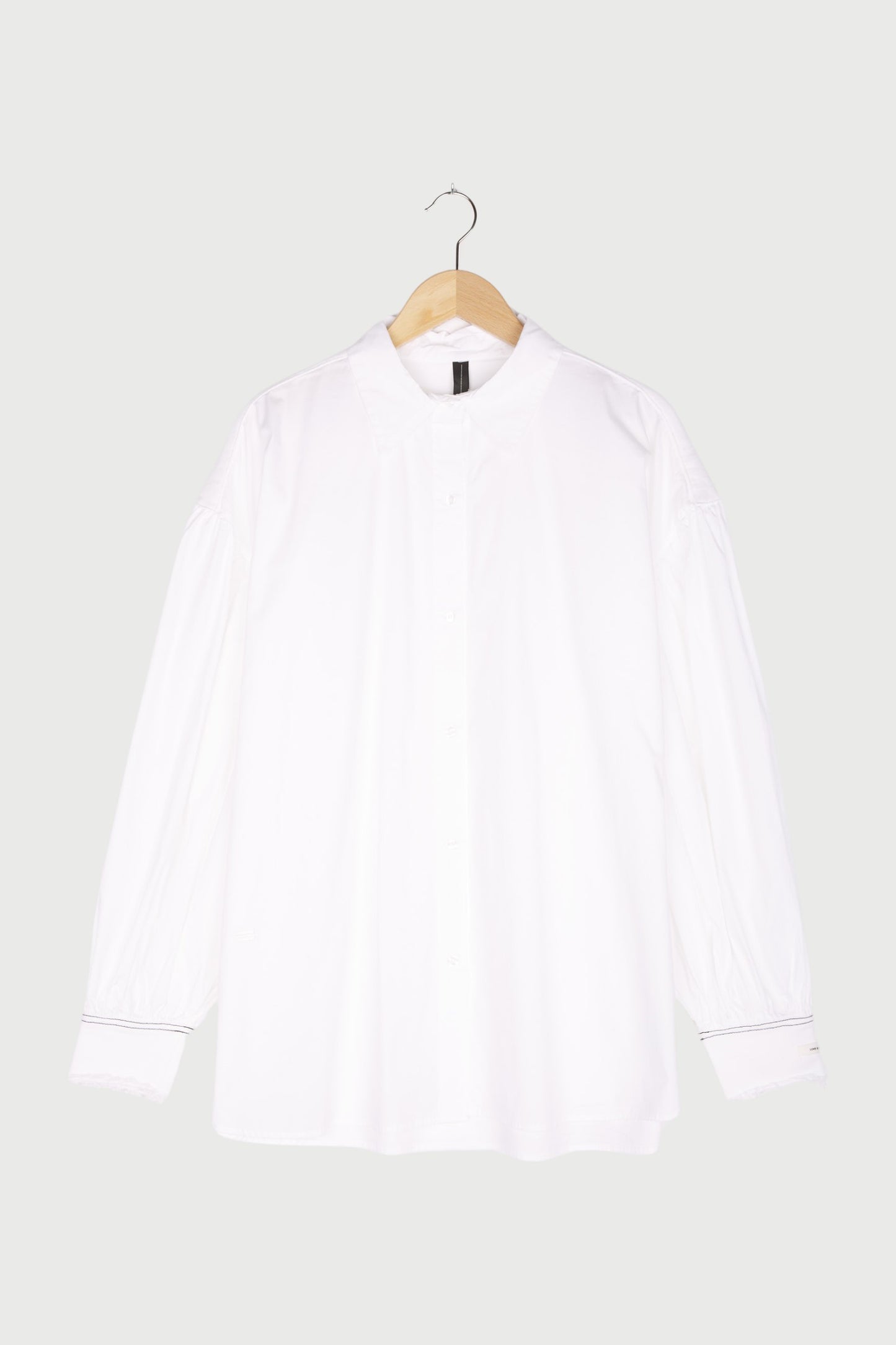 OVERSIZED BLOUSE