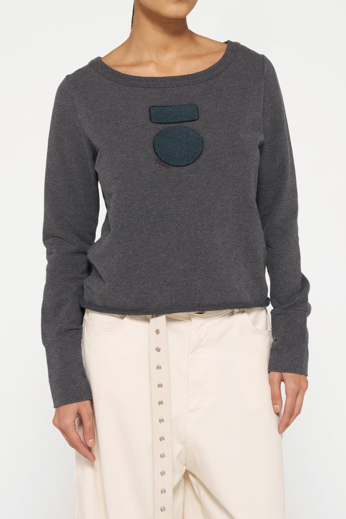 EASY ICON SWEATER