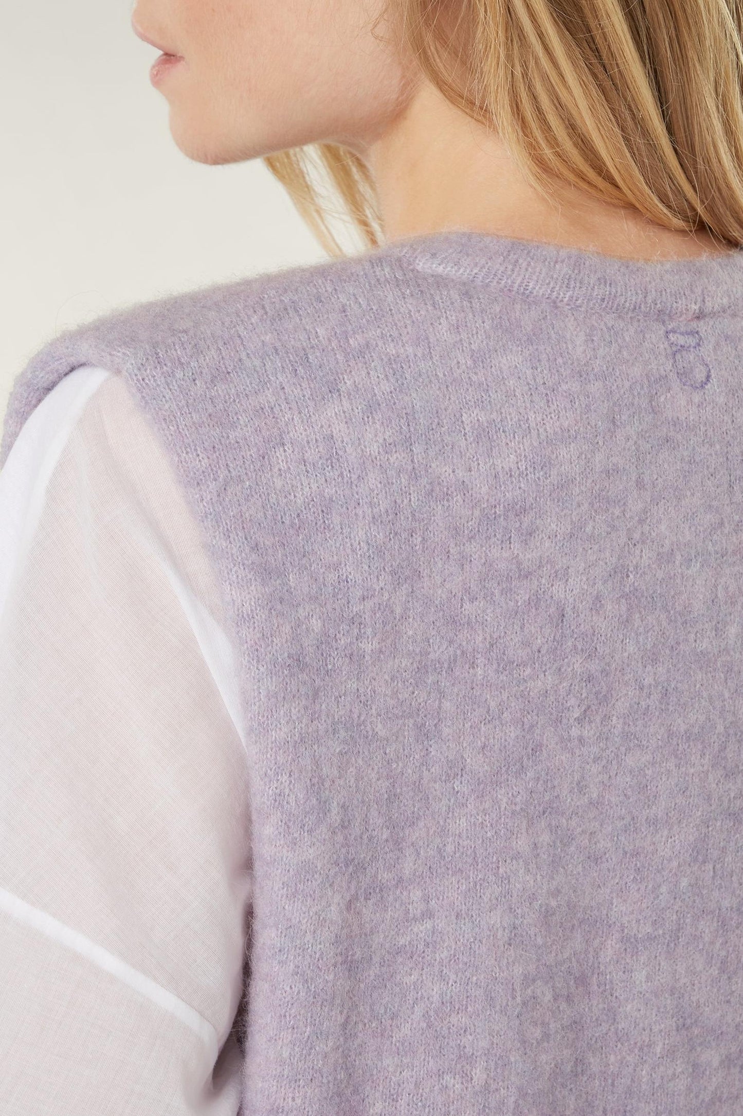 FLUFFY KNIT GILET