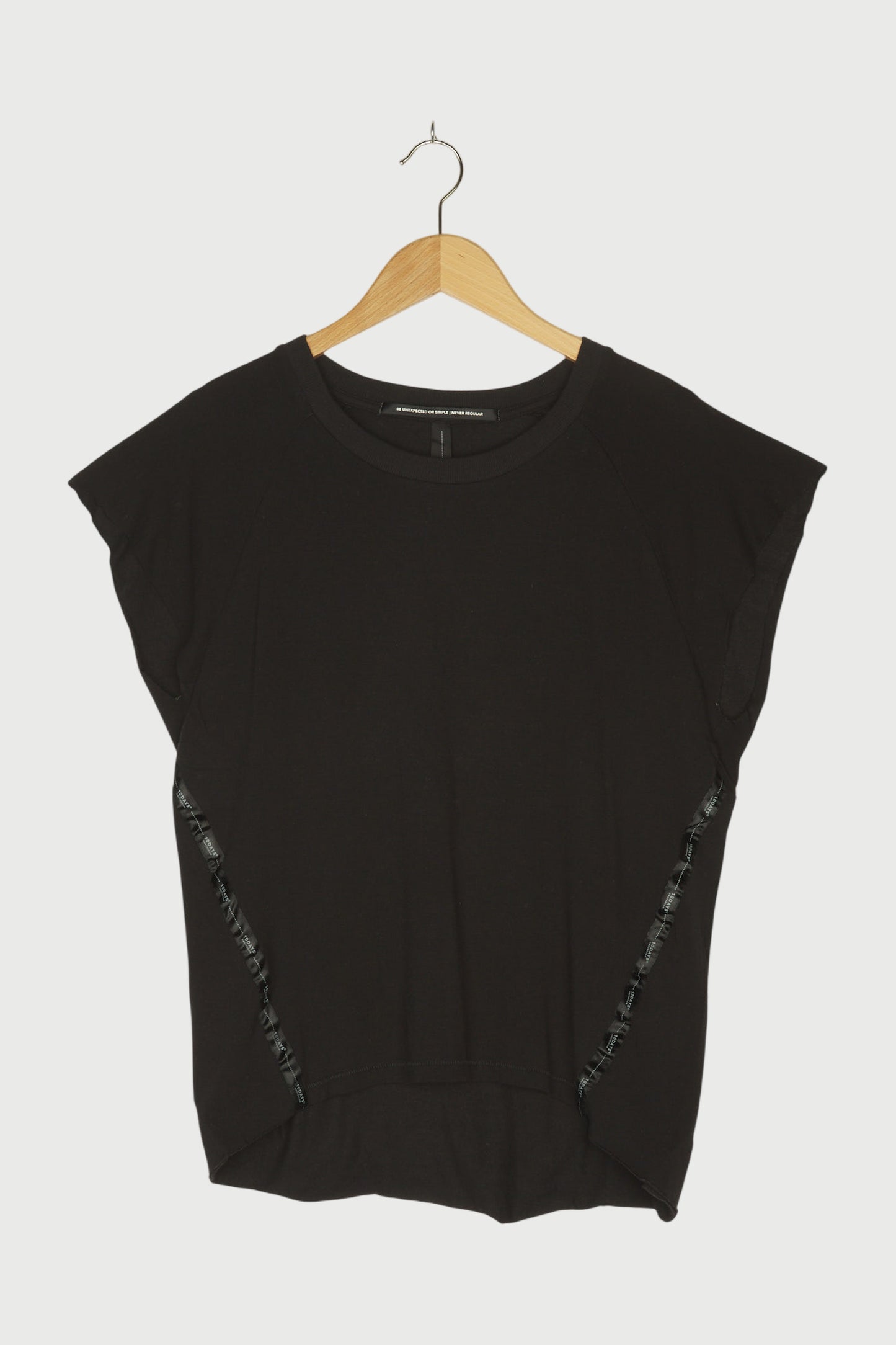 SOFT SHORT SLEEVE TEE