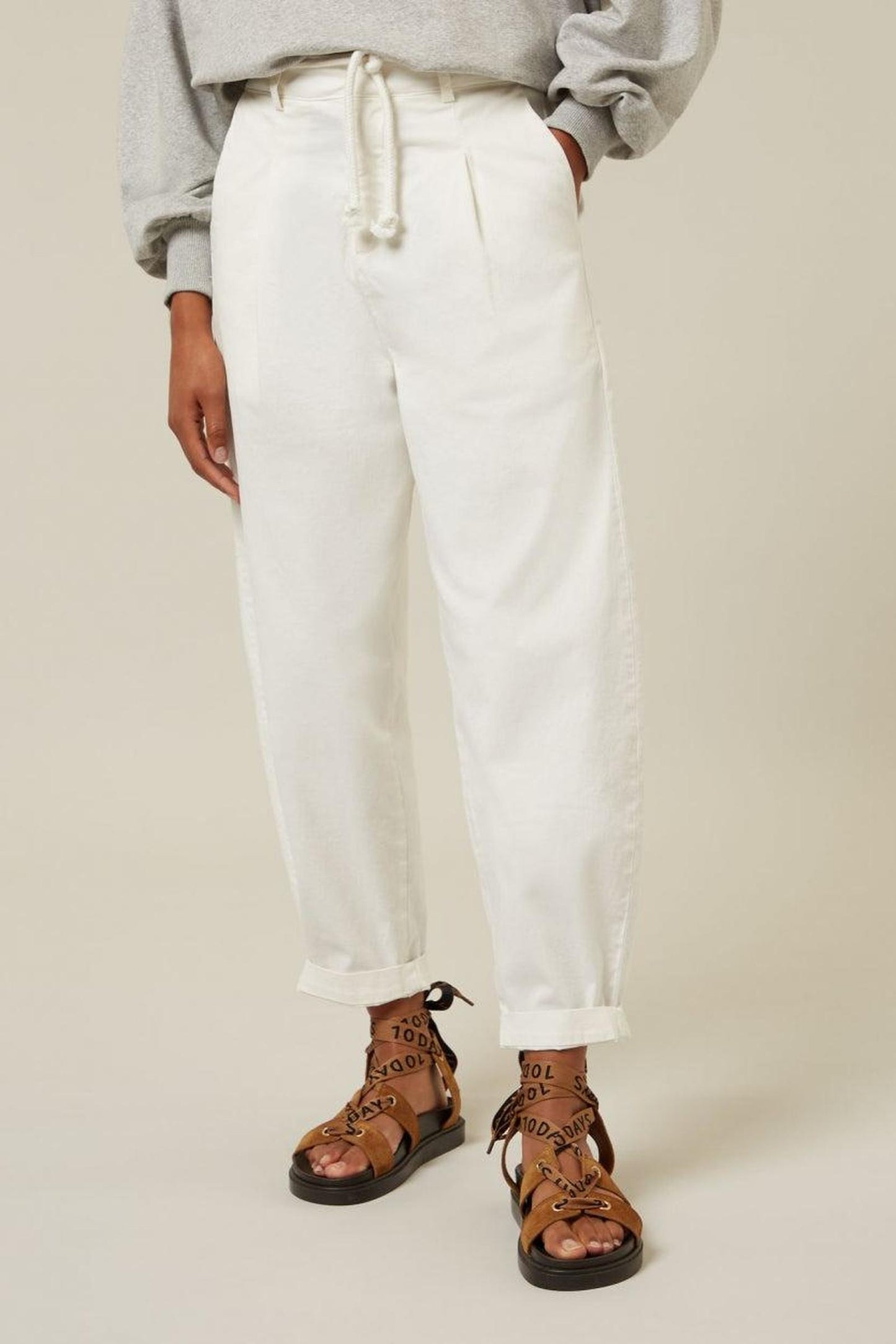 CROPPED PANTALON