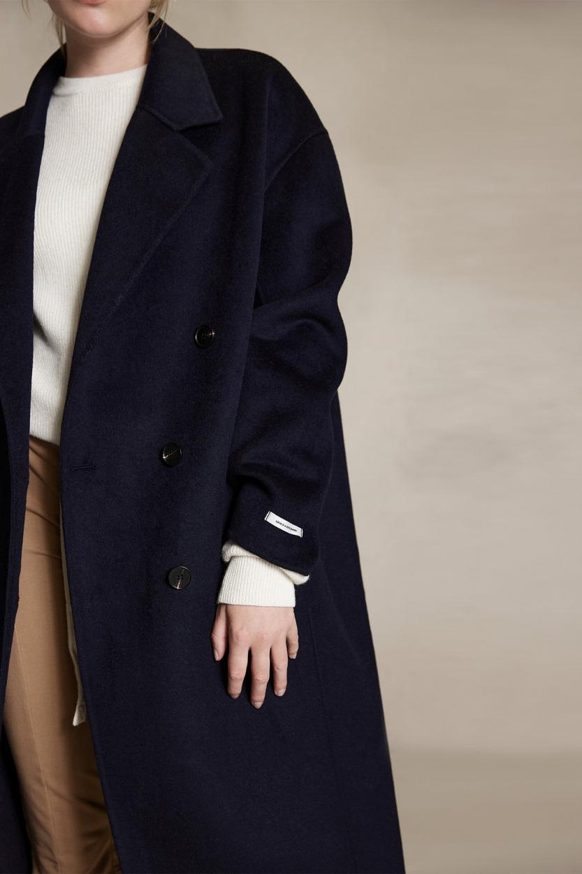 OVERSIZED WOOL COAT
