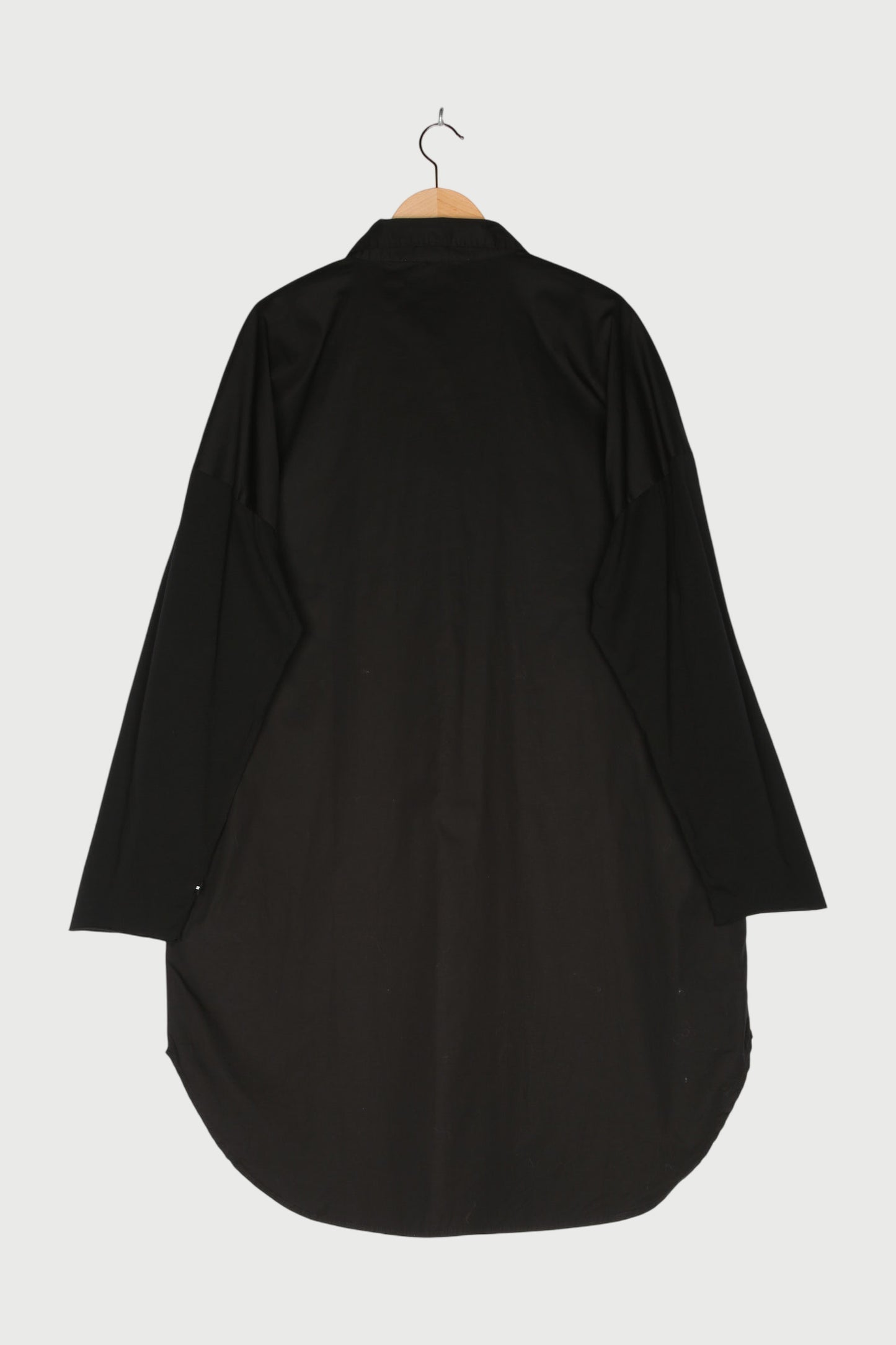 THE POPLIN SHIRT