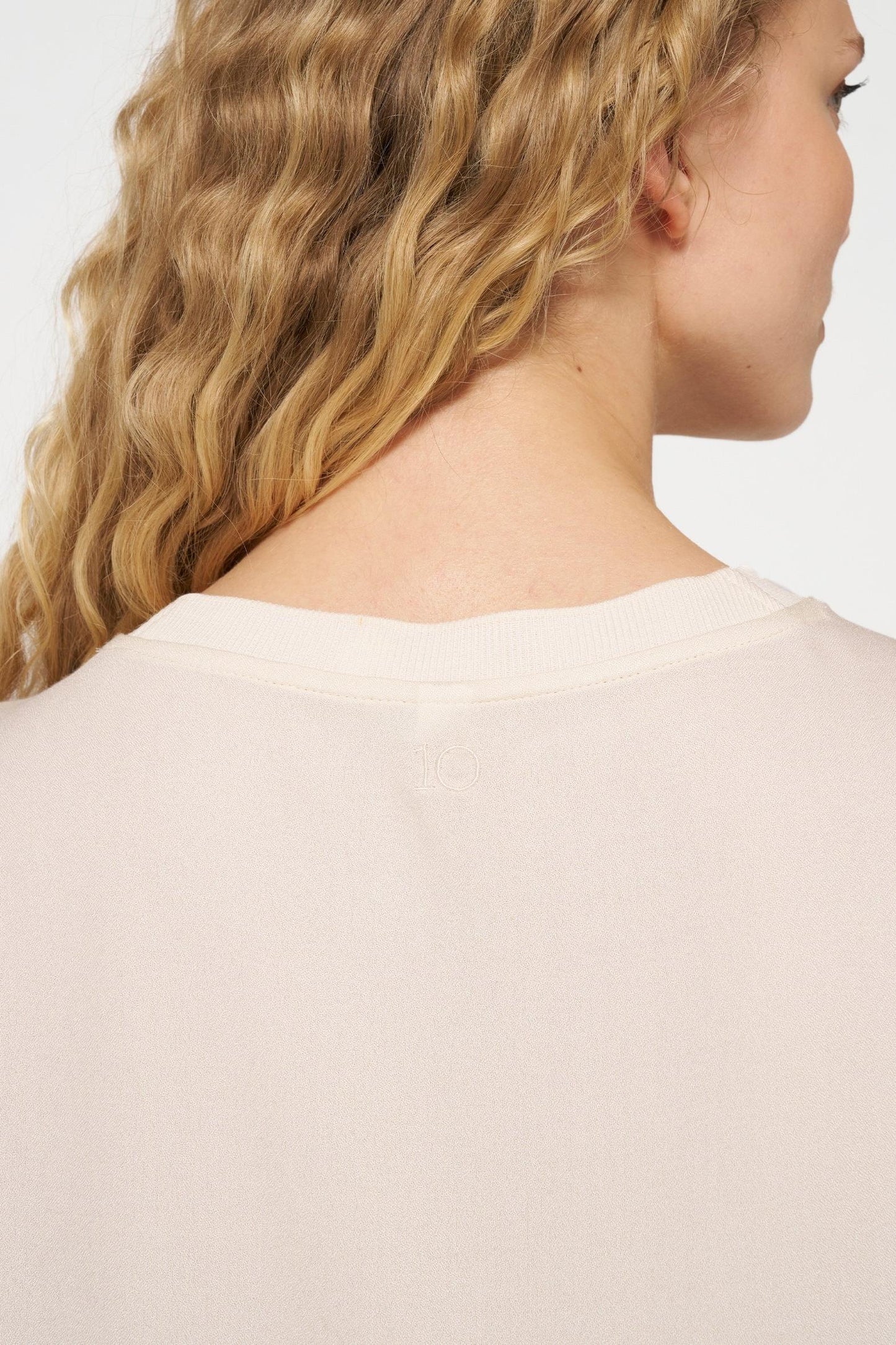 BLOUSE TEE