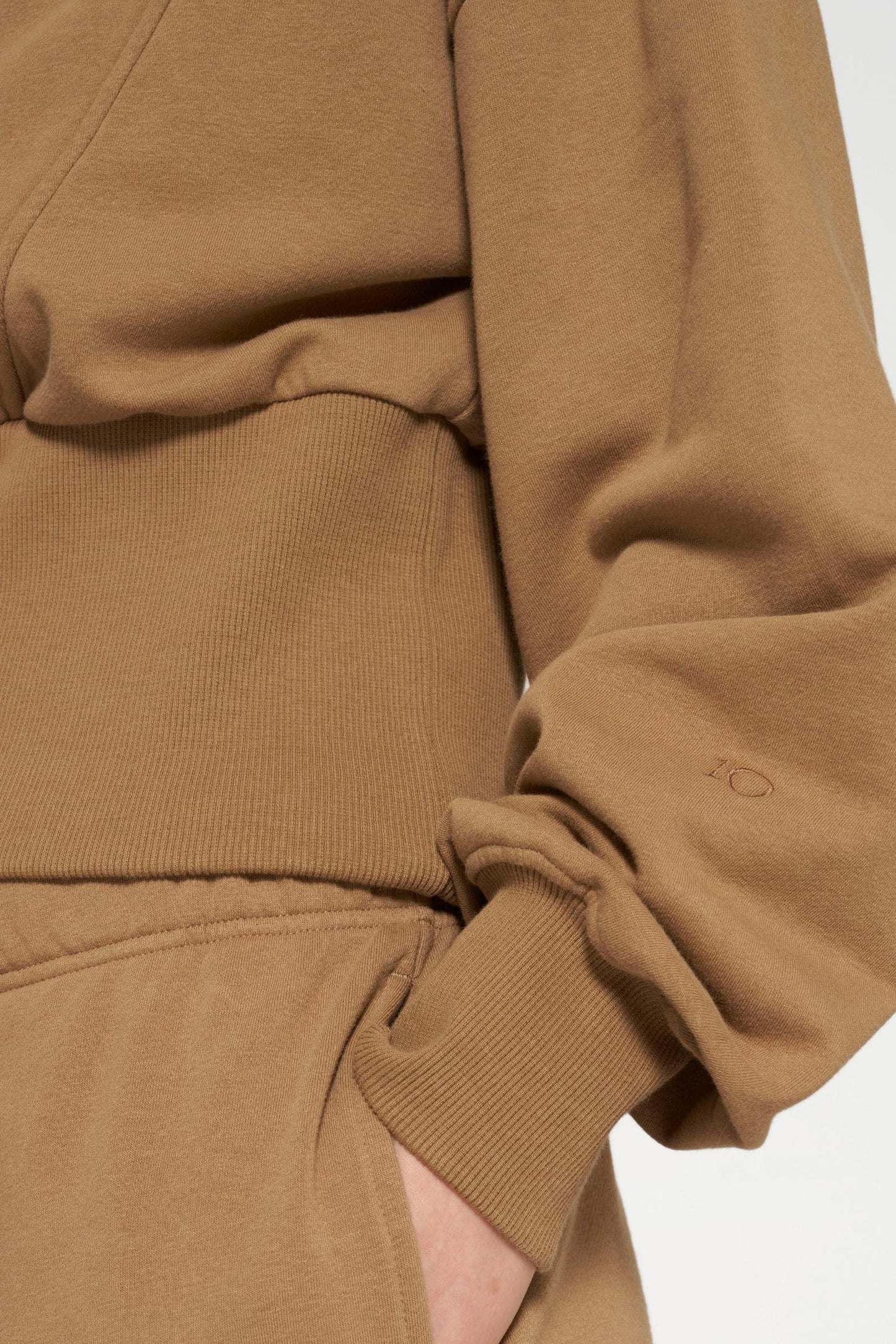 ZIP SWEATER