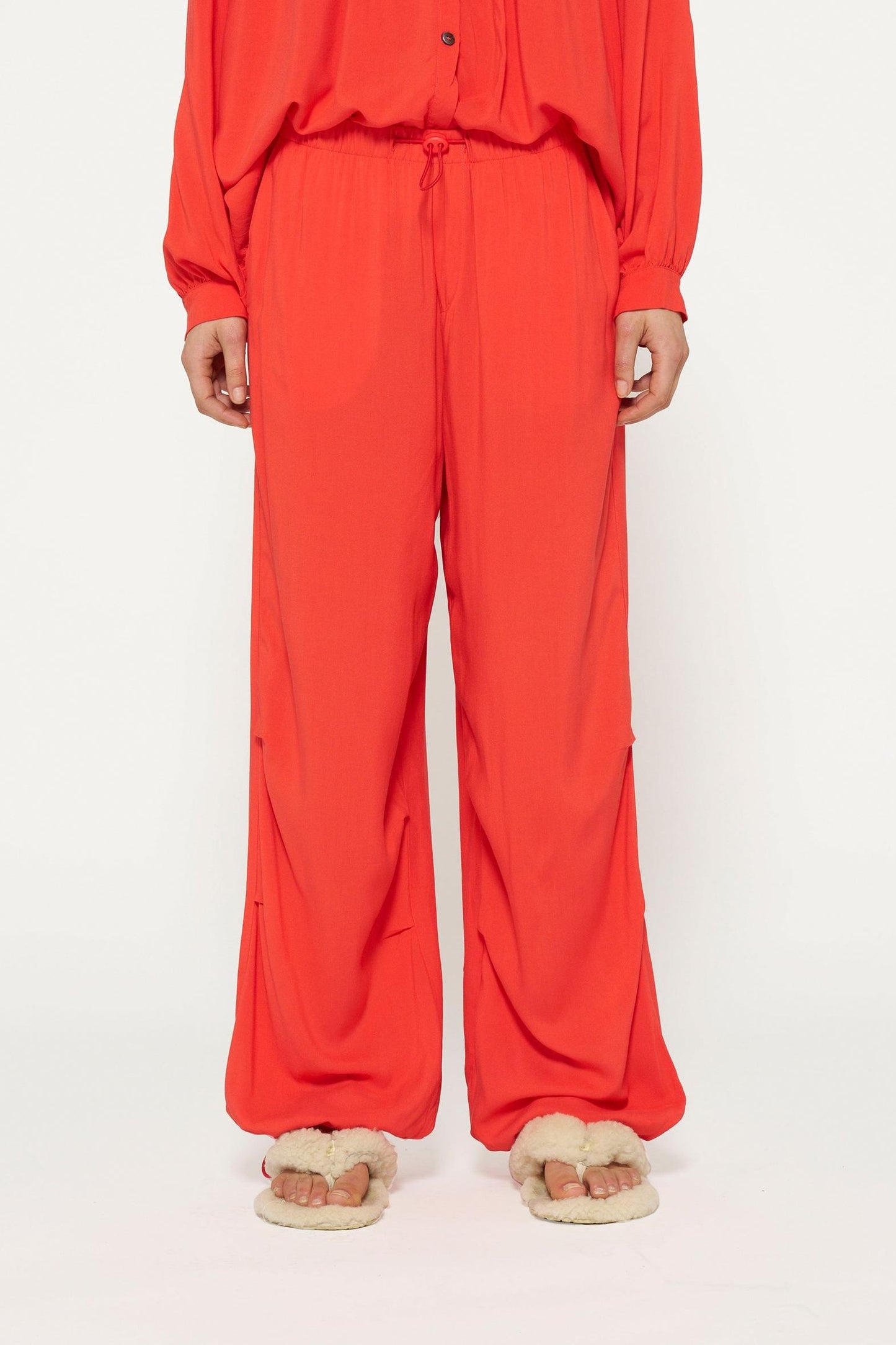 PARACHUTE PANTS