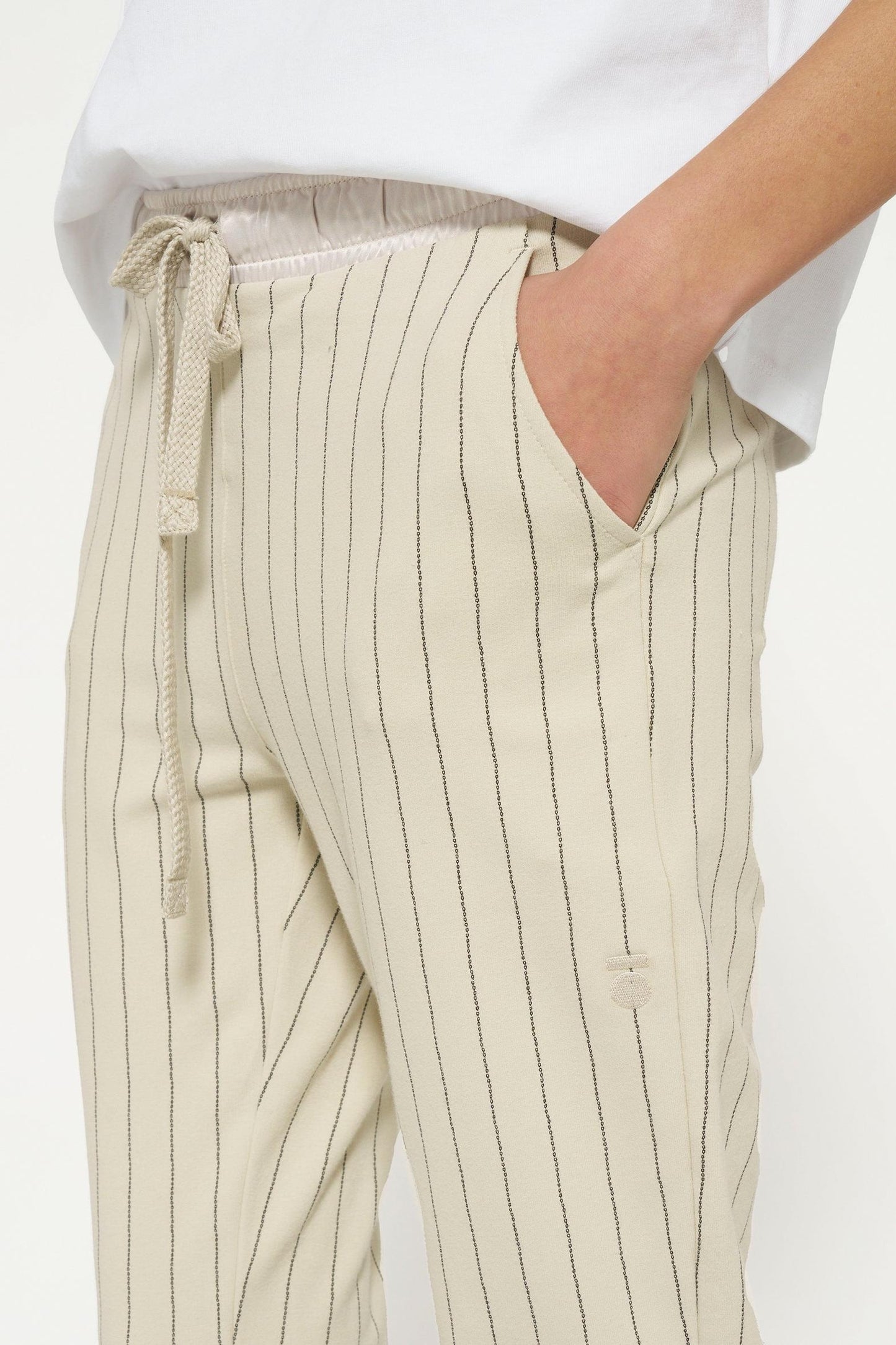 CROPPED JOGGER PINSTRIPE