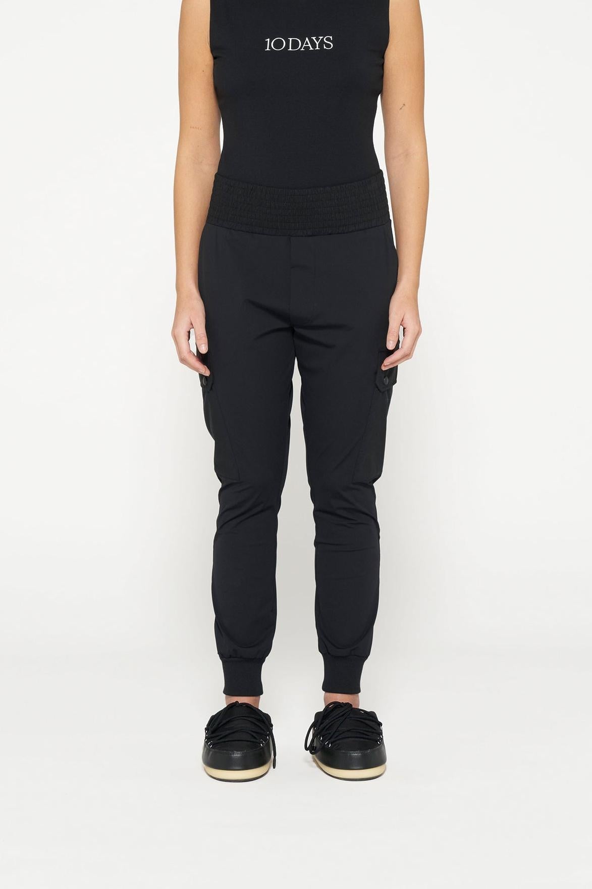 CARGO PANTS