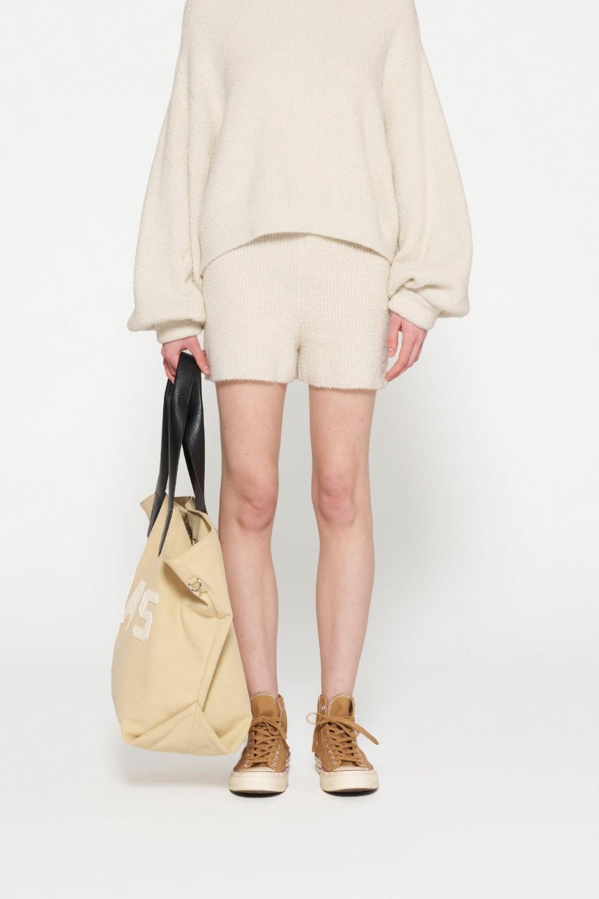 BOUCLE KNIT SHORTS