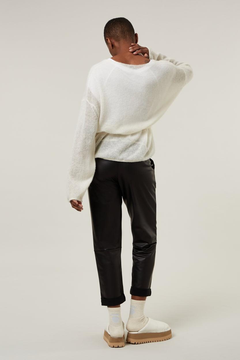 THIN OVERSIZED SWEATER