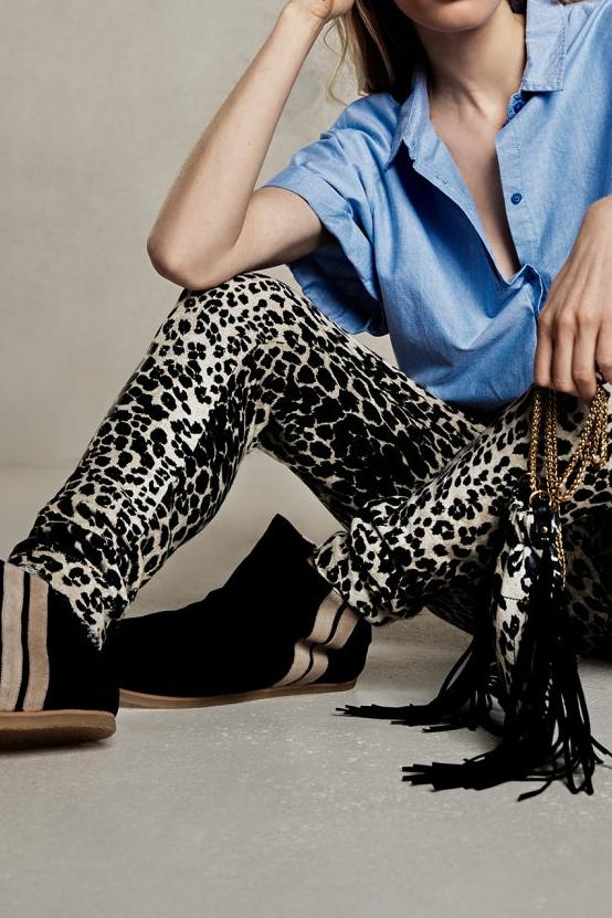 JOGGER LEOPARD