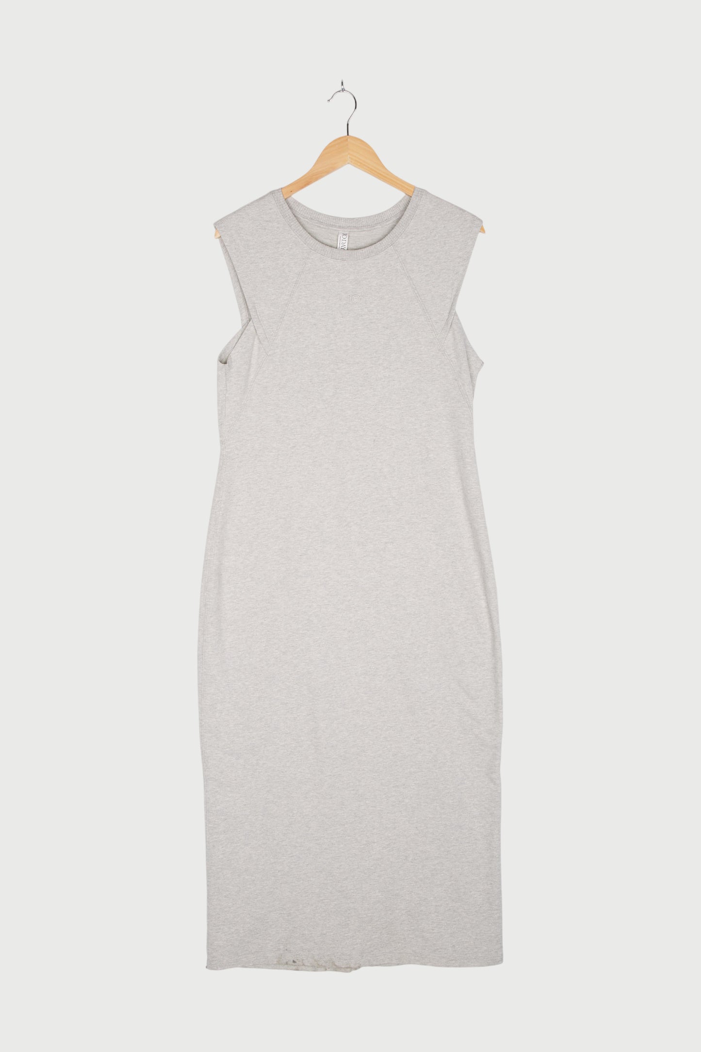 EASY SLEEVELESS DRESS