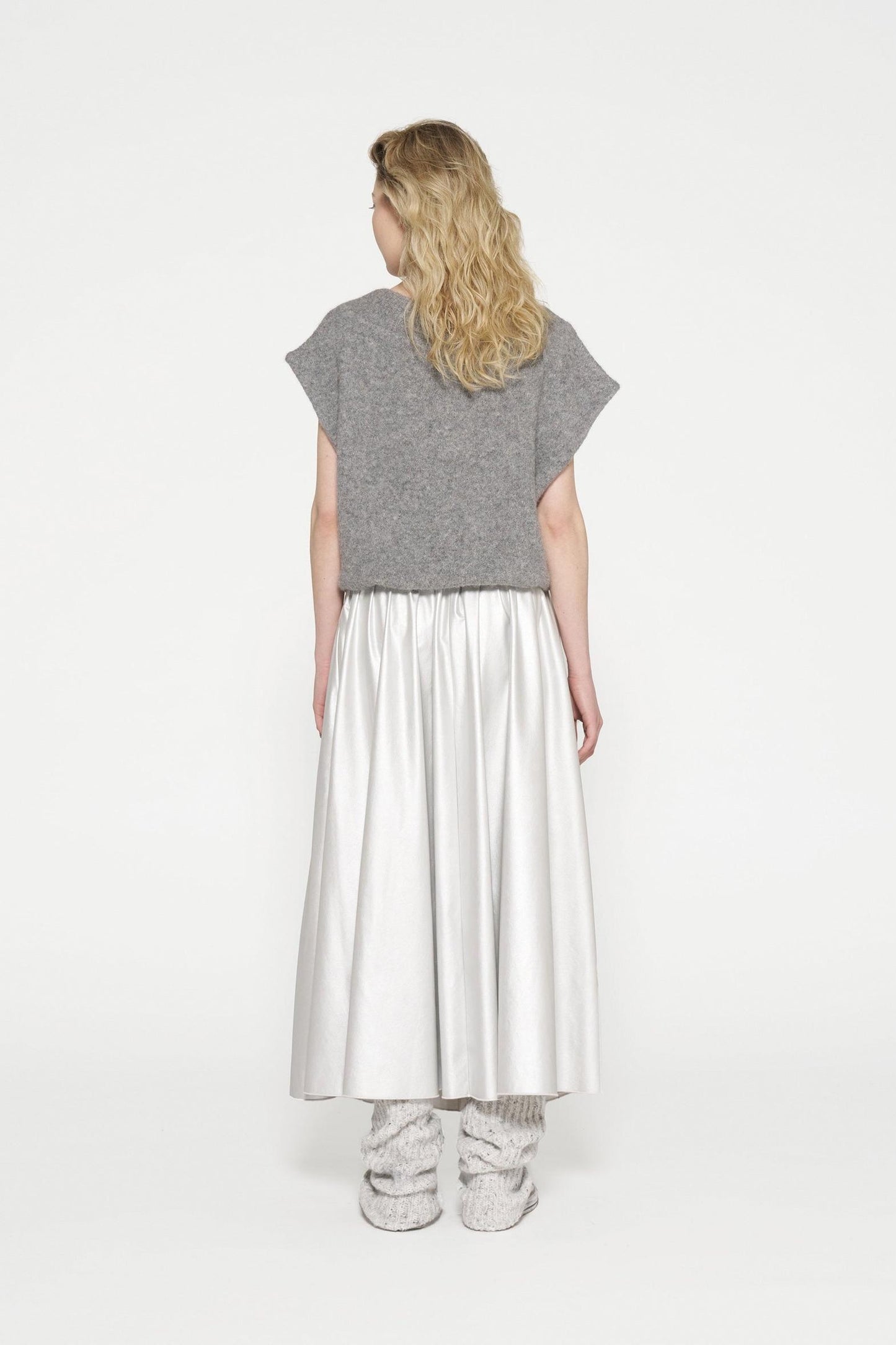BALLOON KNIT SLEEVELESS