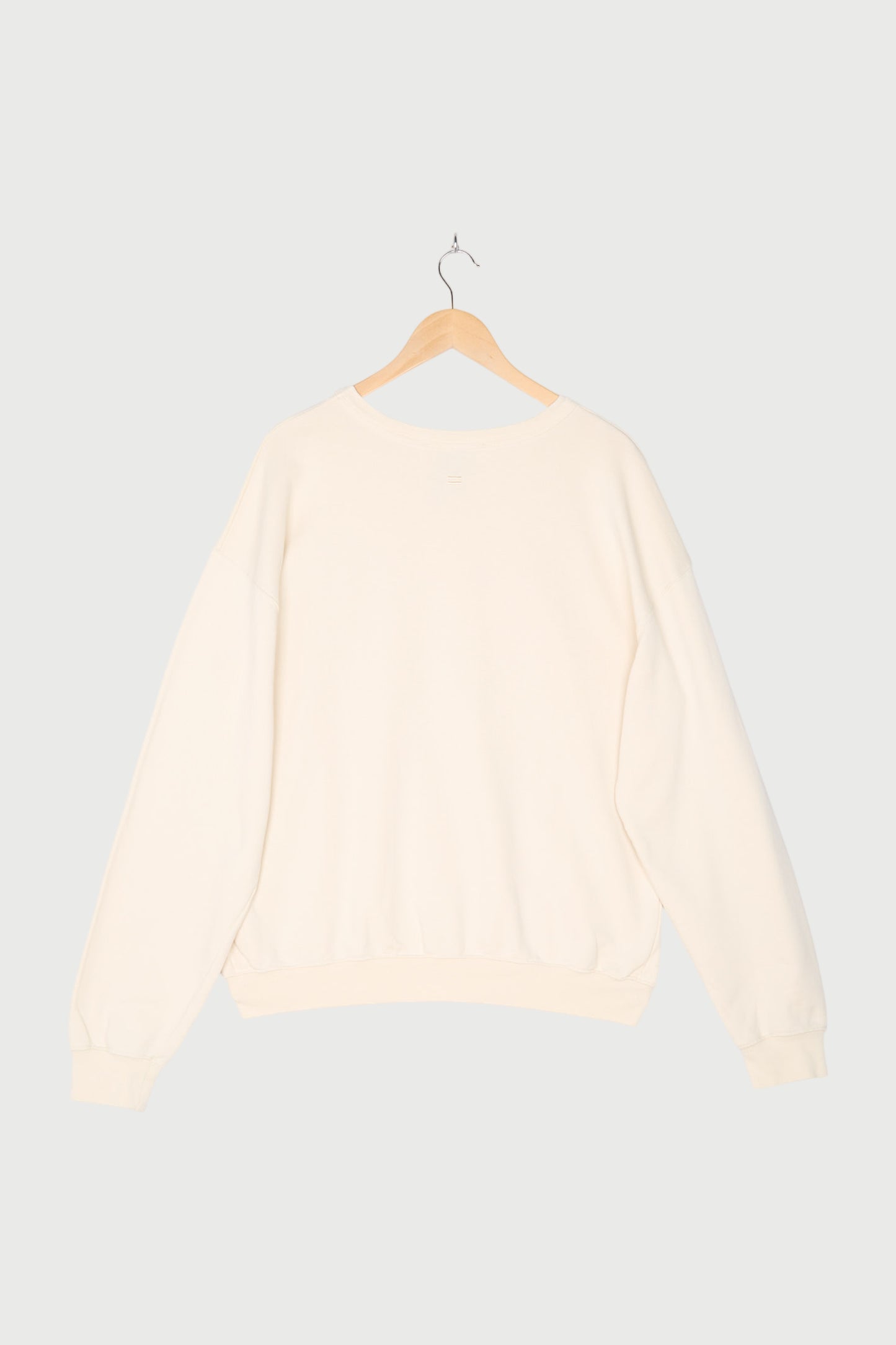 SWEATER TAGLINE