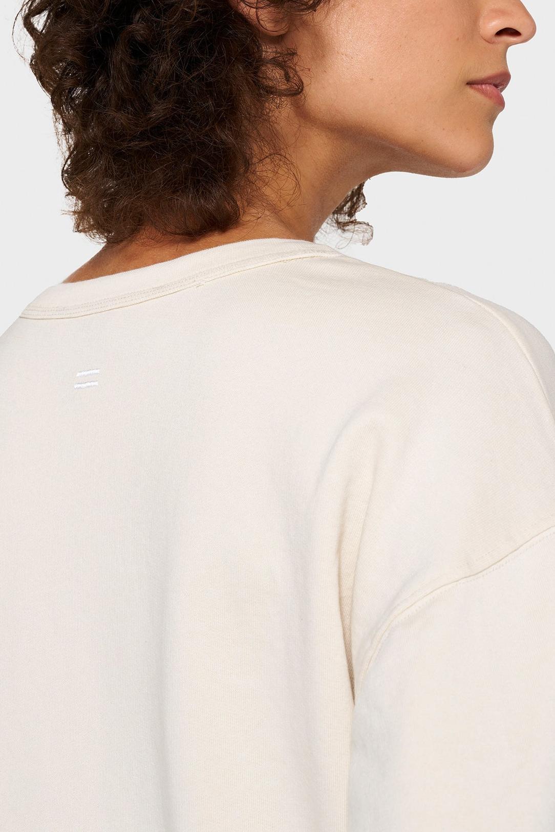 SWEATER TAGLINE