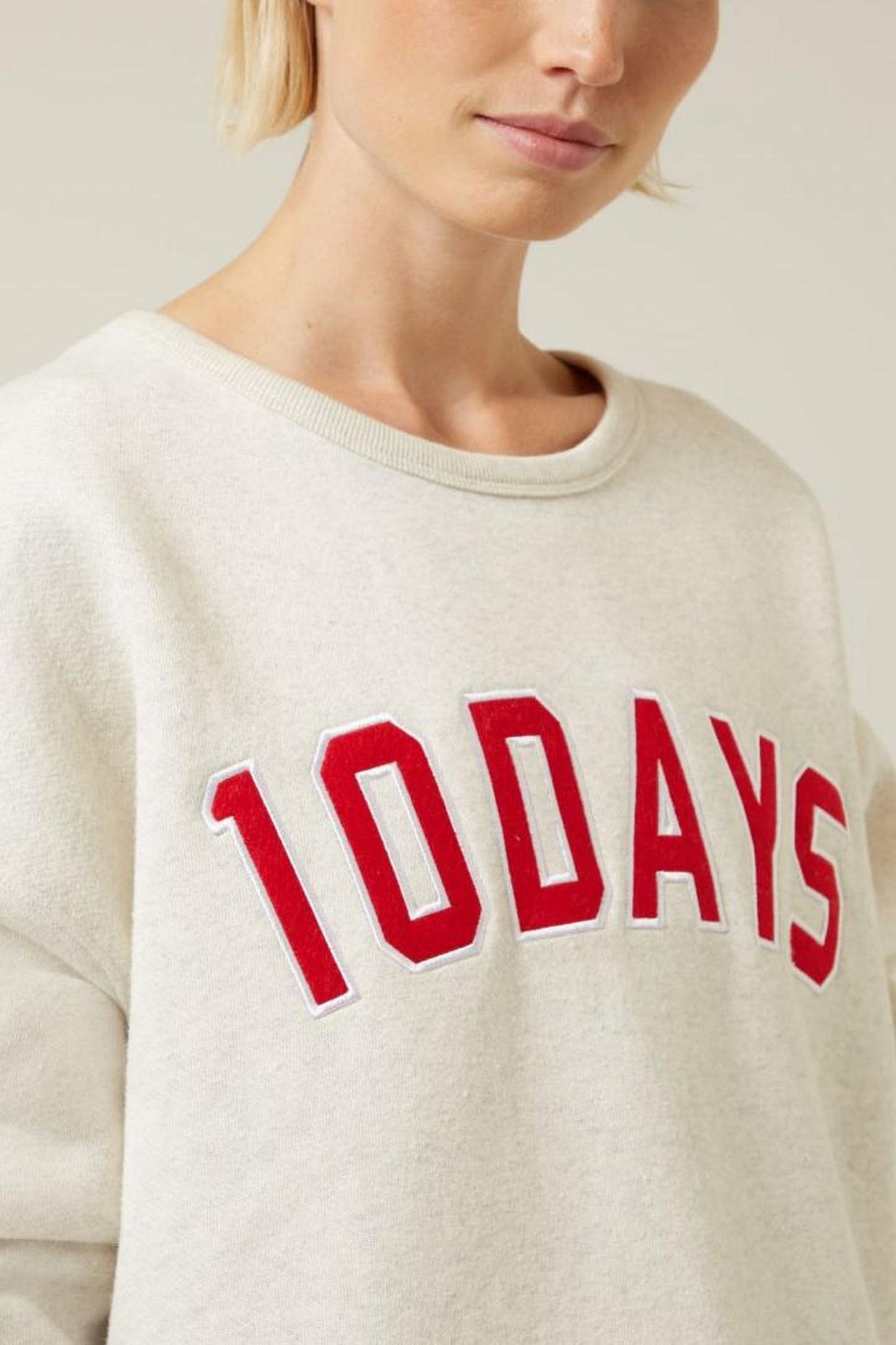 STATEMENT SWEATER