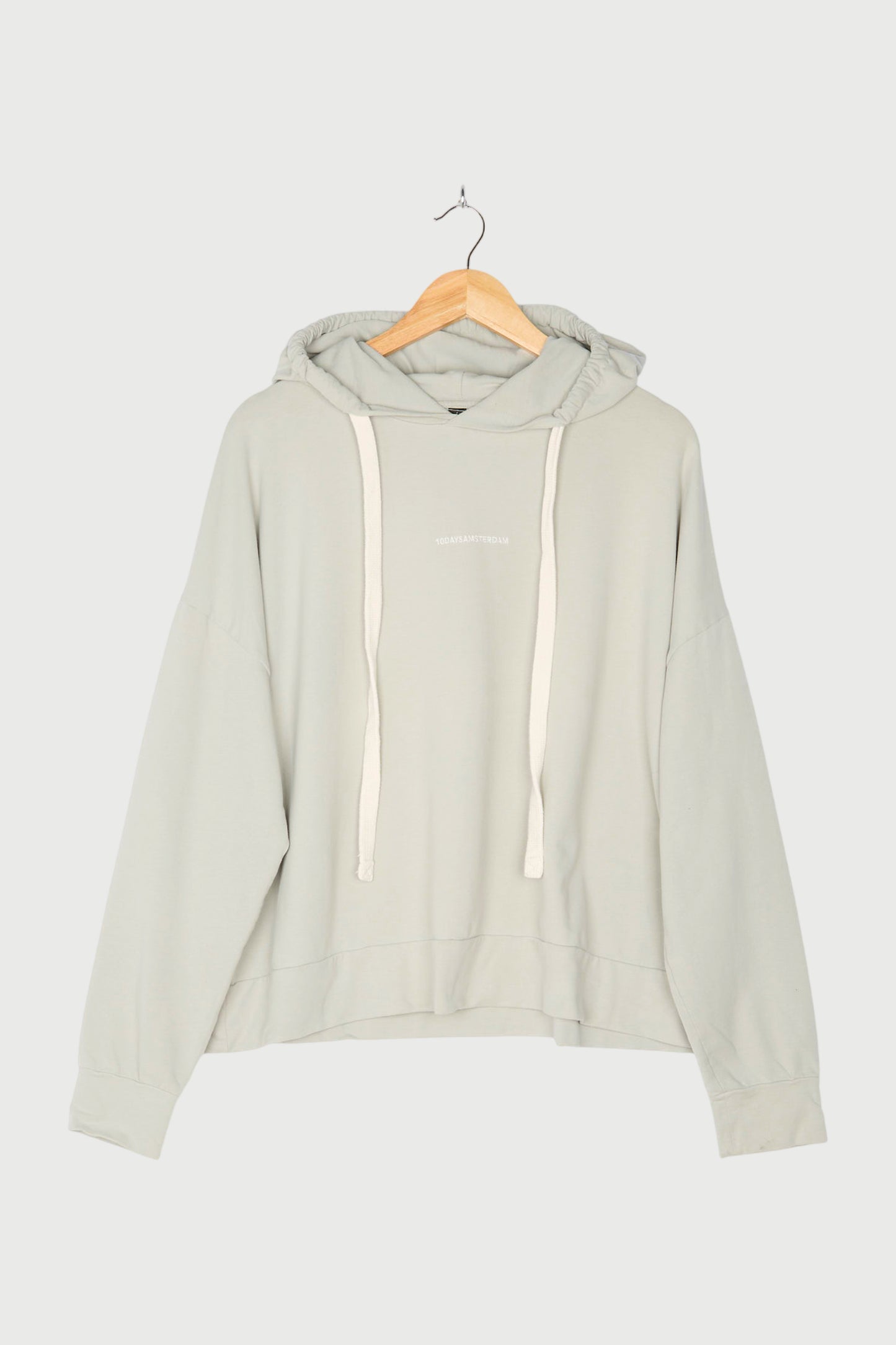 FITTED HOODIE