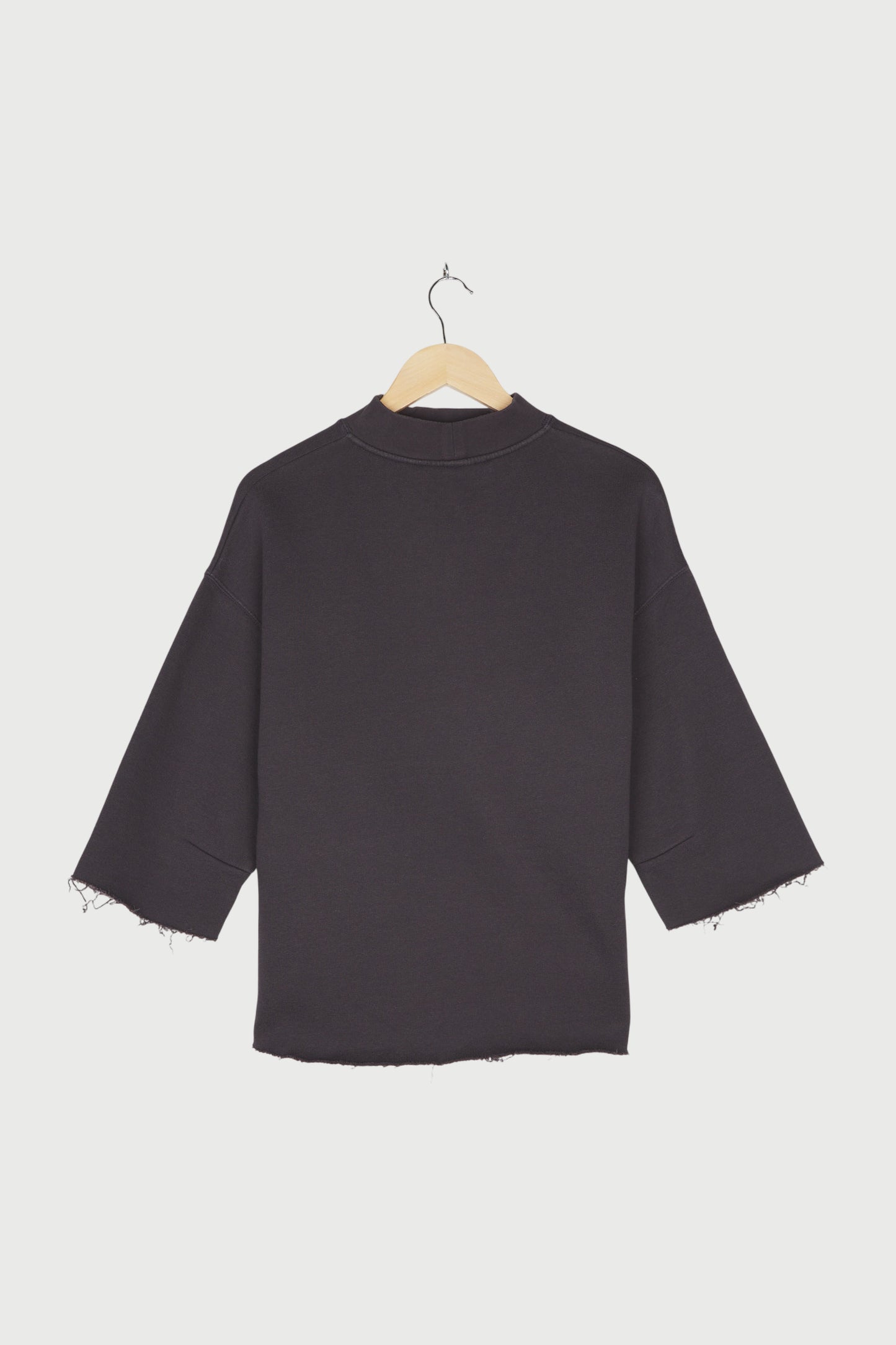V-NECK COLLAR SWEATER