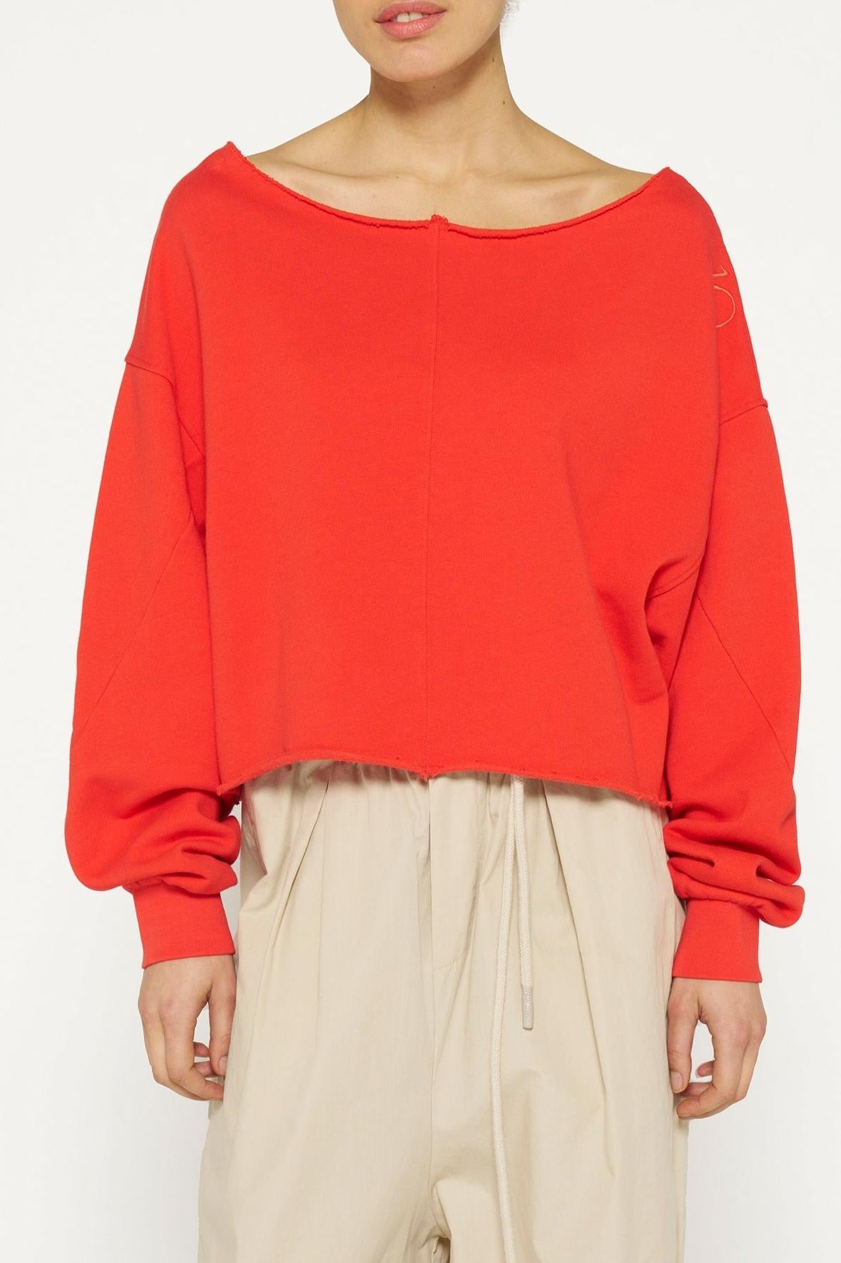 CROPPED BOAT NECK SWEATER