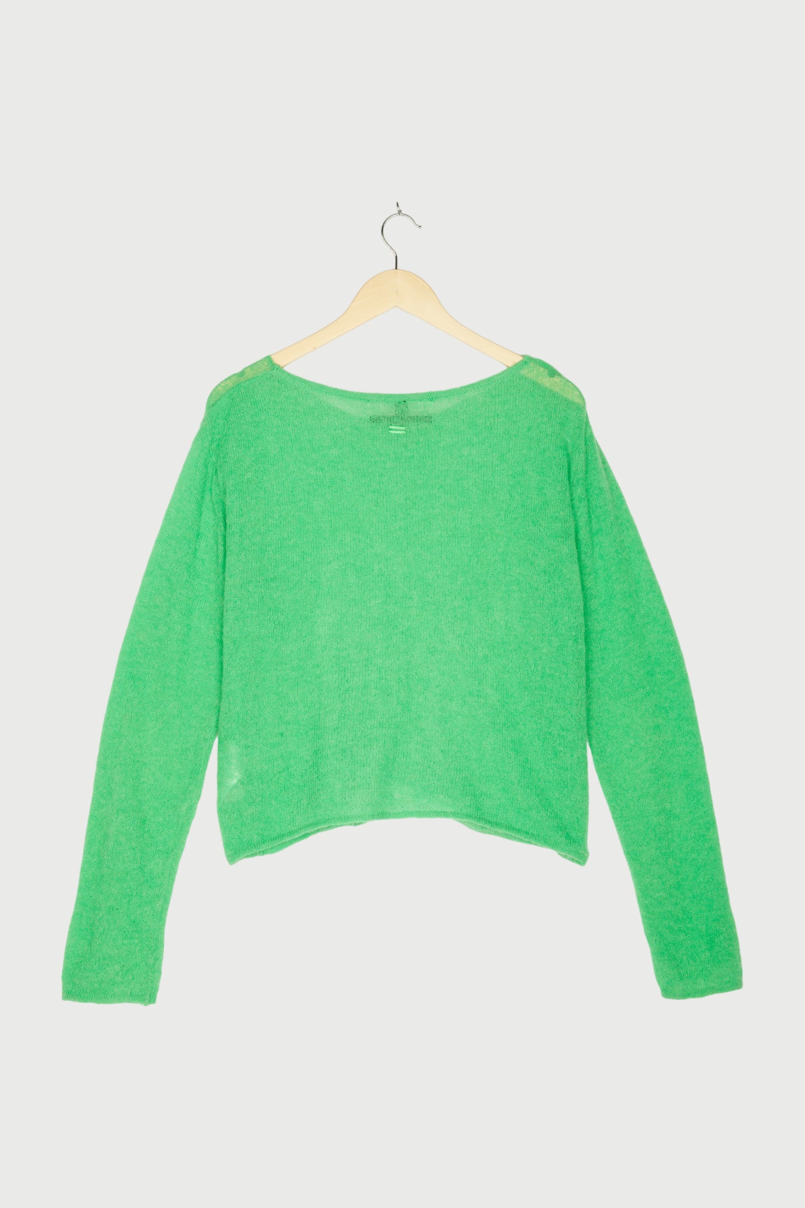 THIN KNIT SWEATER