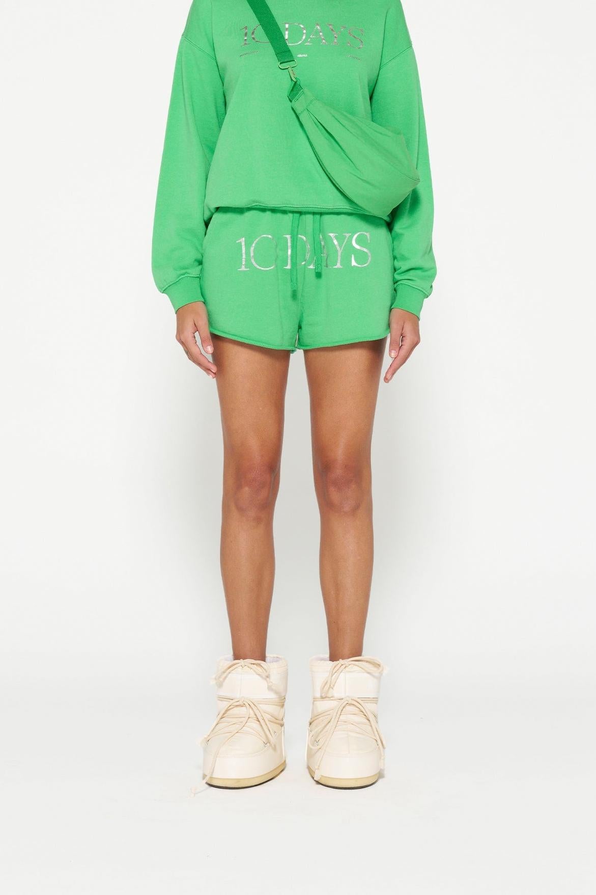 LOGO SWEATER