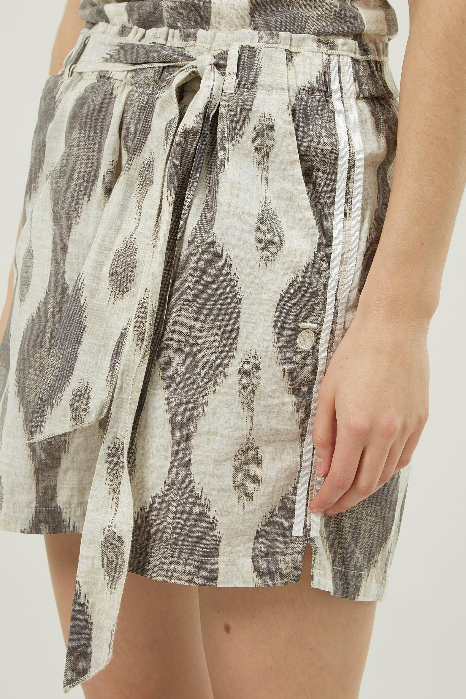 SHORTS IKAT