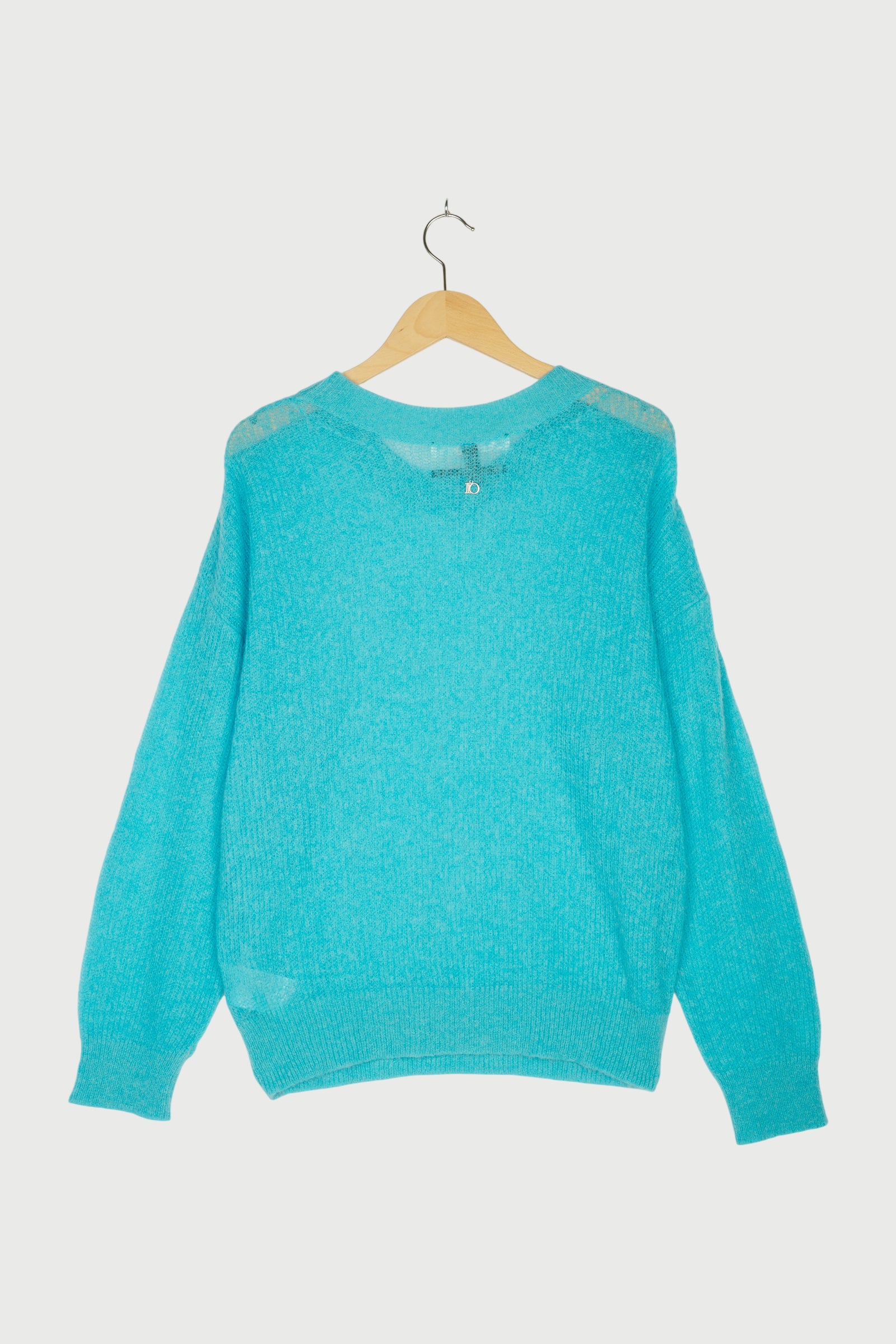 LOOSE THIN KNIT SWEATER