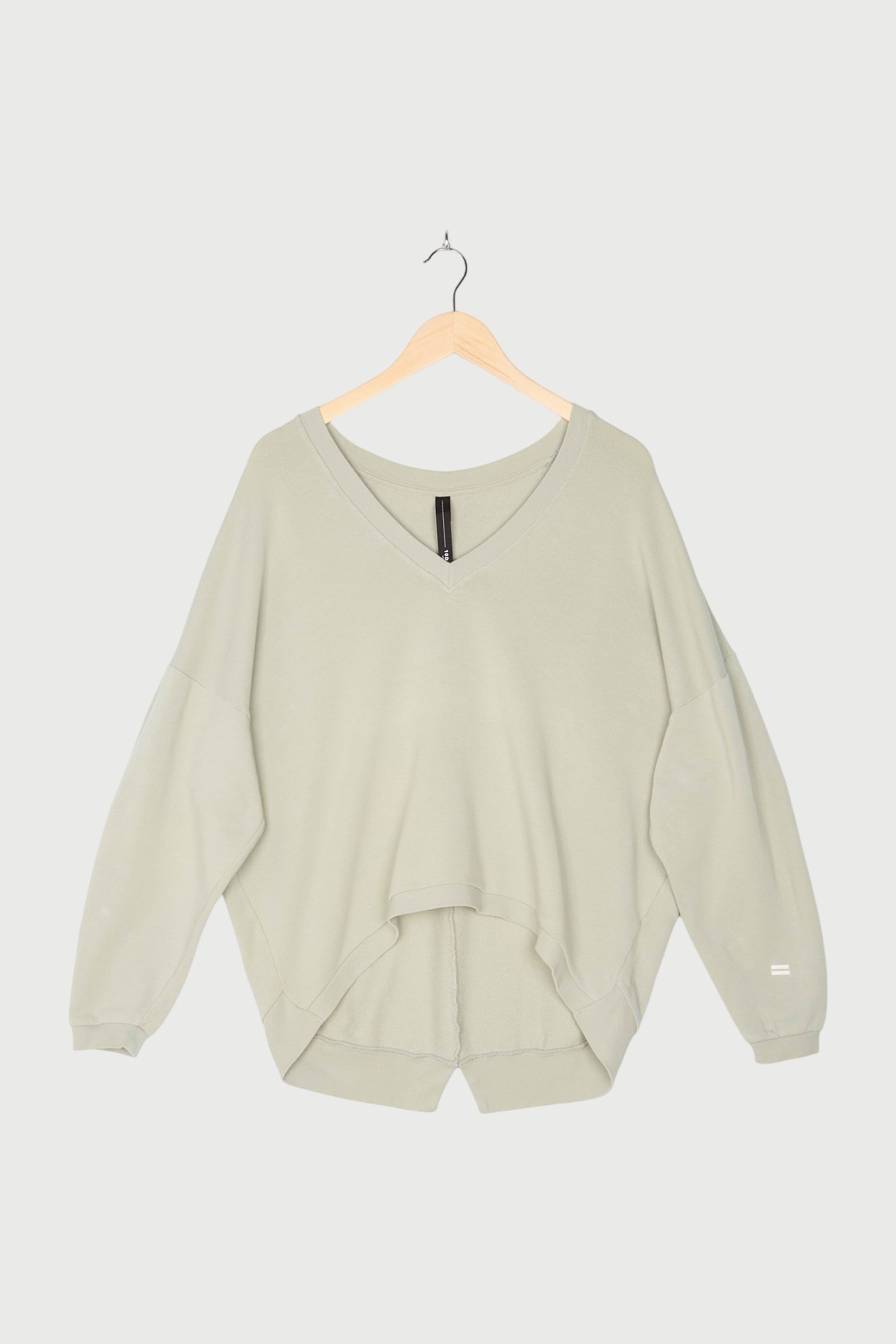 V-NECK SWEATER