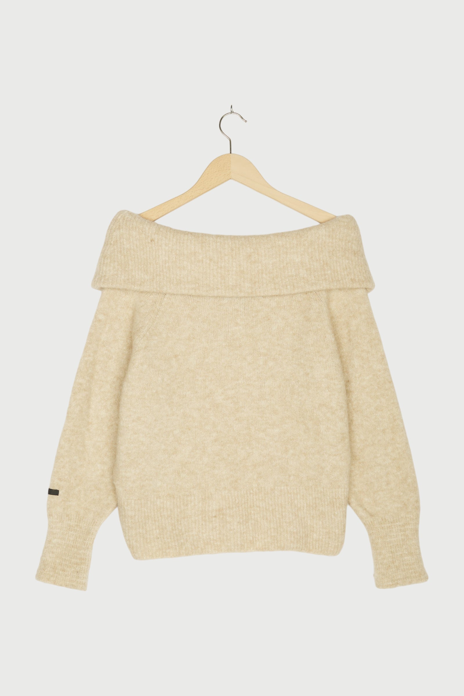 OFF SHOULDER SWEATER