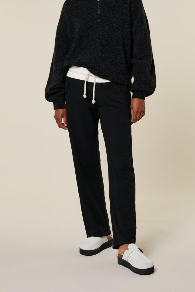 HIGH NECK SWEATER