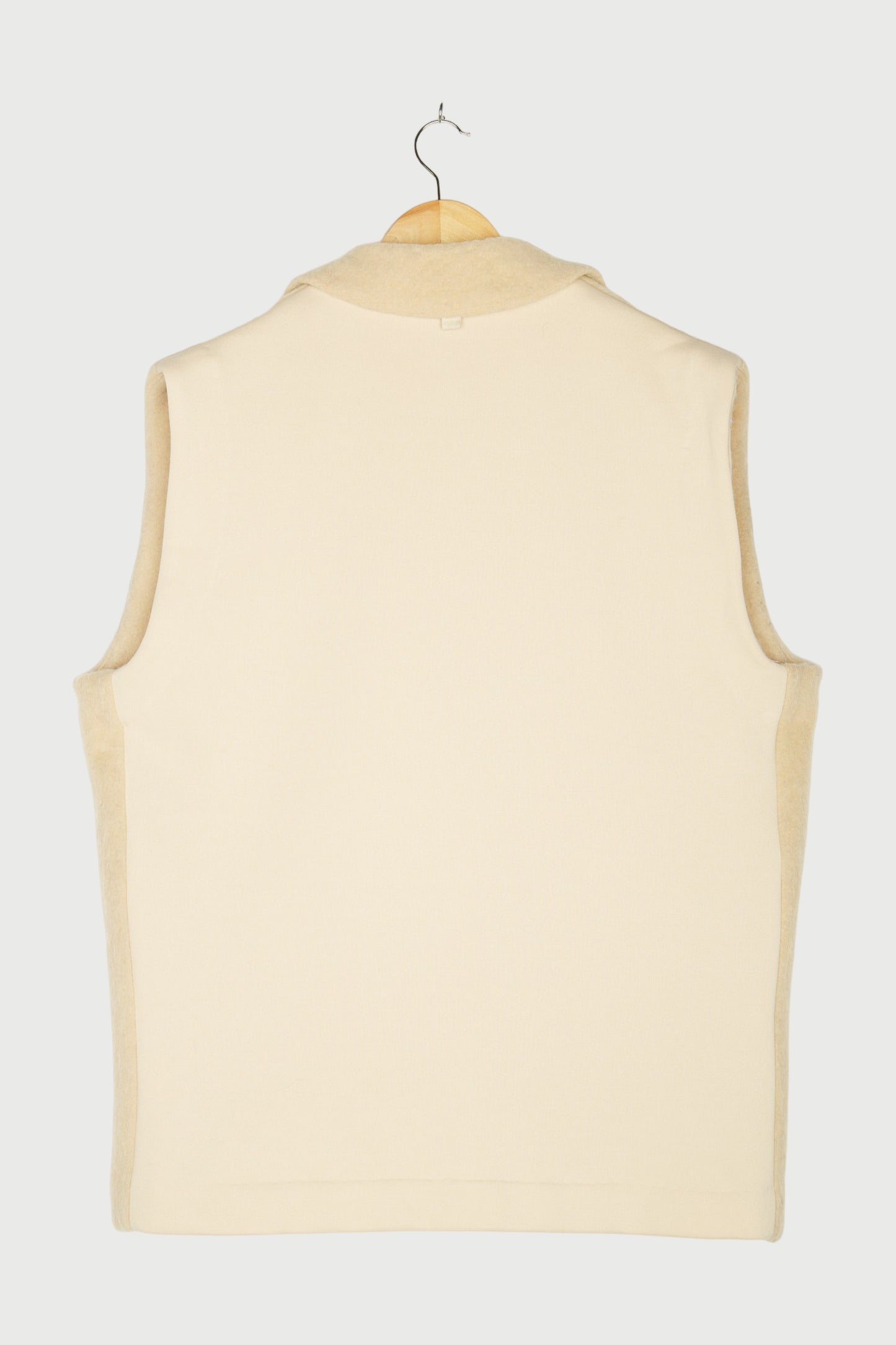 HAIRY SLEEVELESS BLAZER