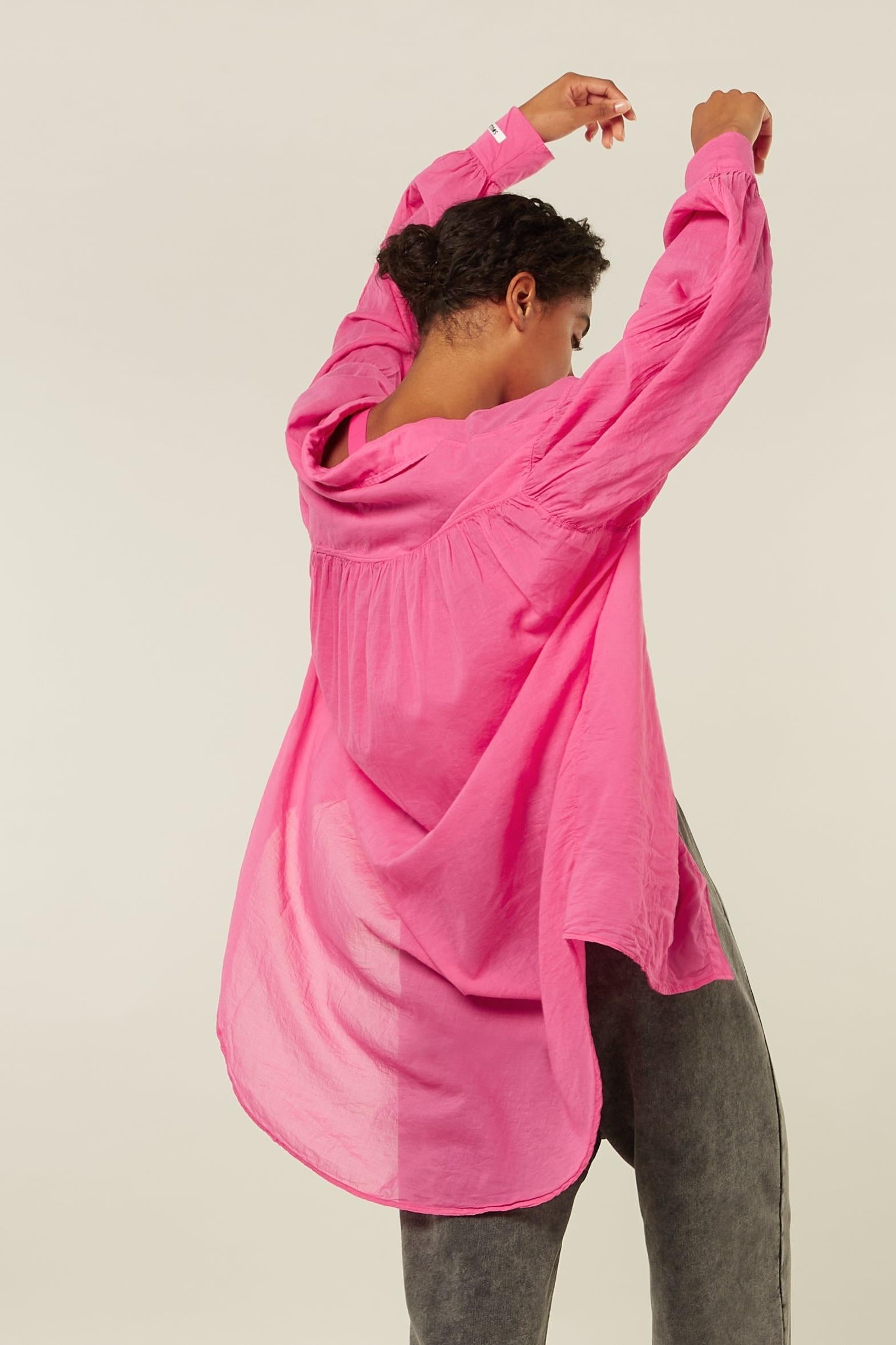 LONG OVERSIZED BLOUSE