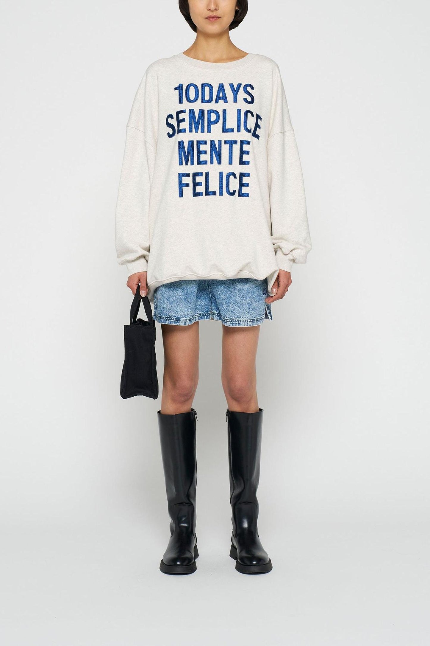 OVERSIZED STATEMENT SWEATER