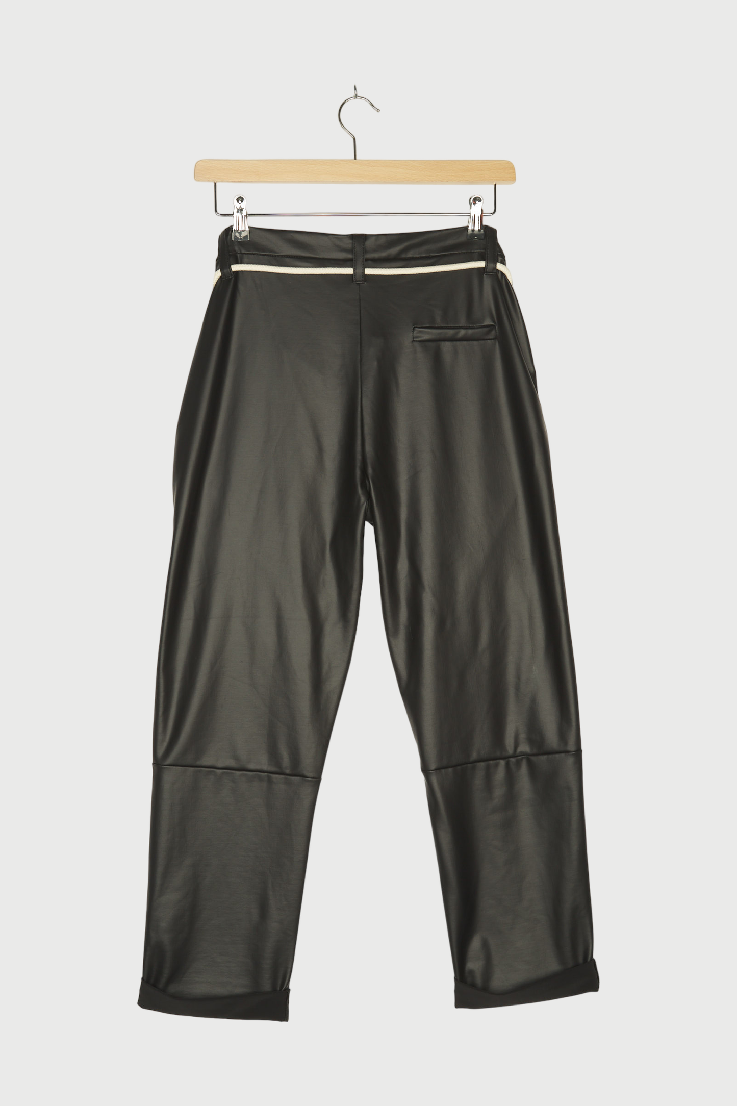 LEATHERLOOK CHINO
