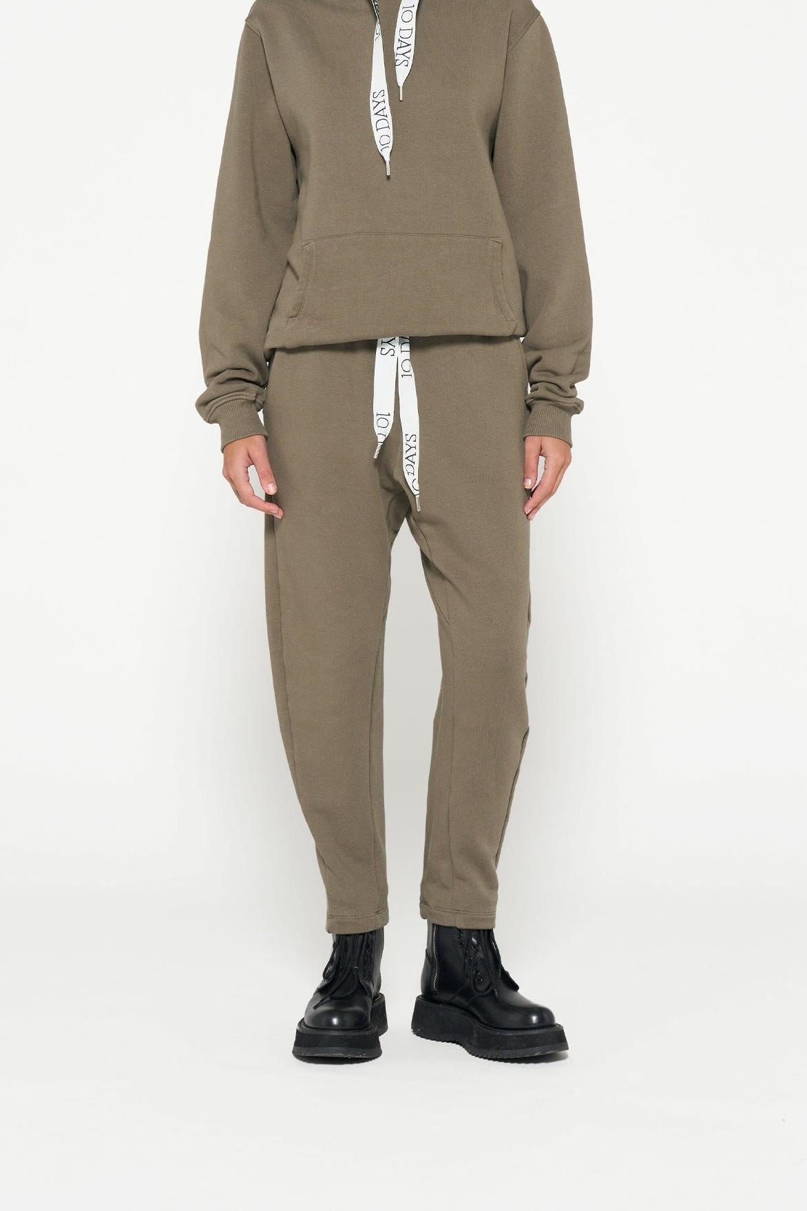 STATEMENT JOGGER