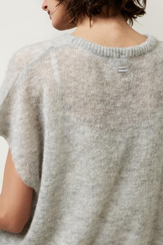 THIN KNITTED TEE