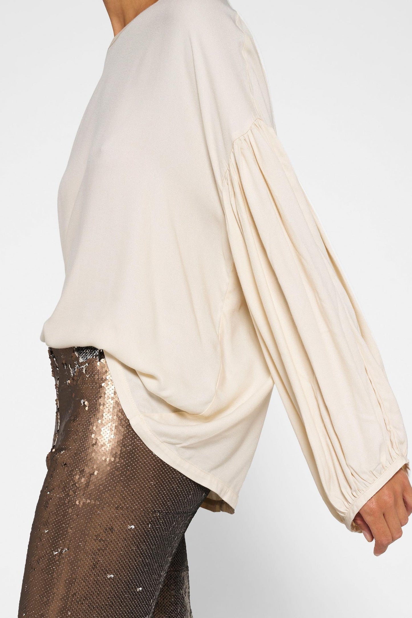 BALLOON SLEEVE BLOUSE