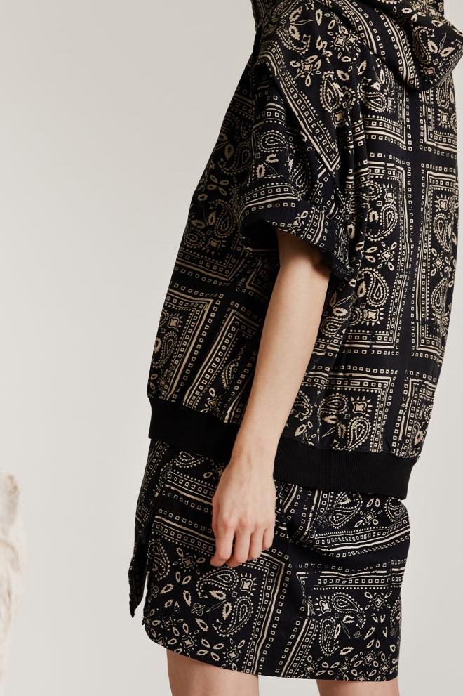 SHORT HOODIE PAISLEY