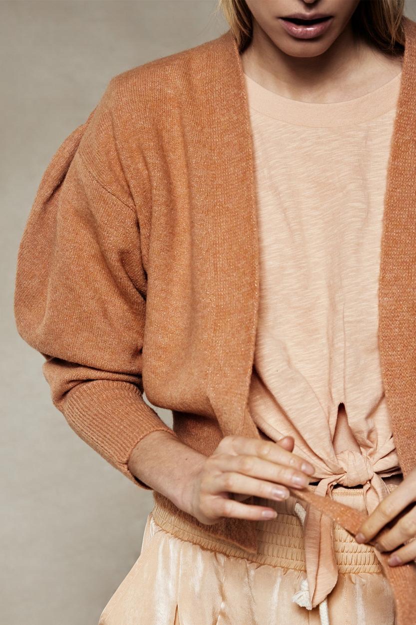 PADDED KNOTTED TEE